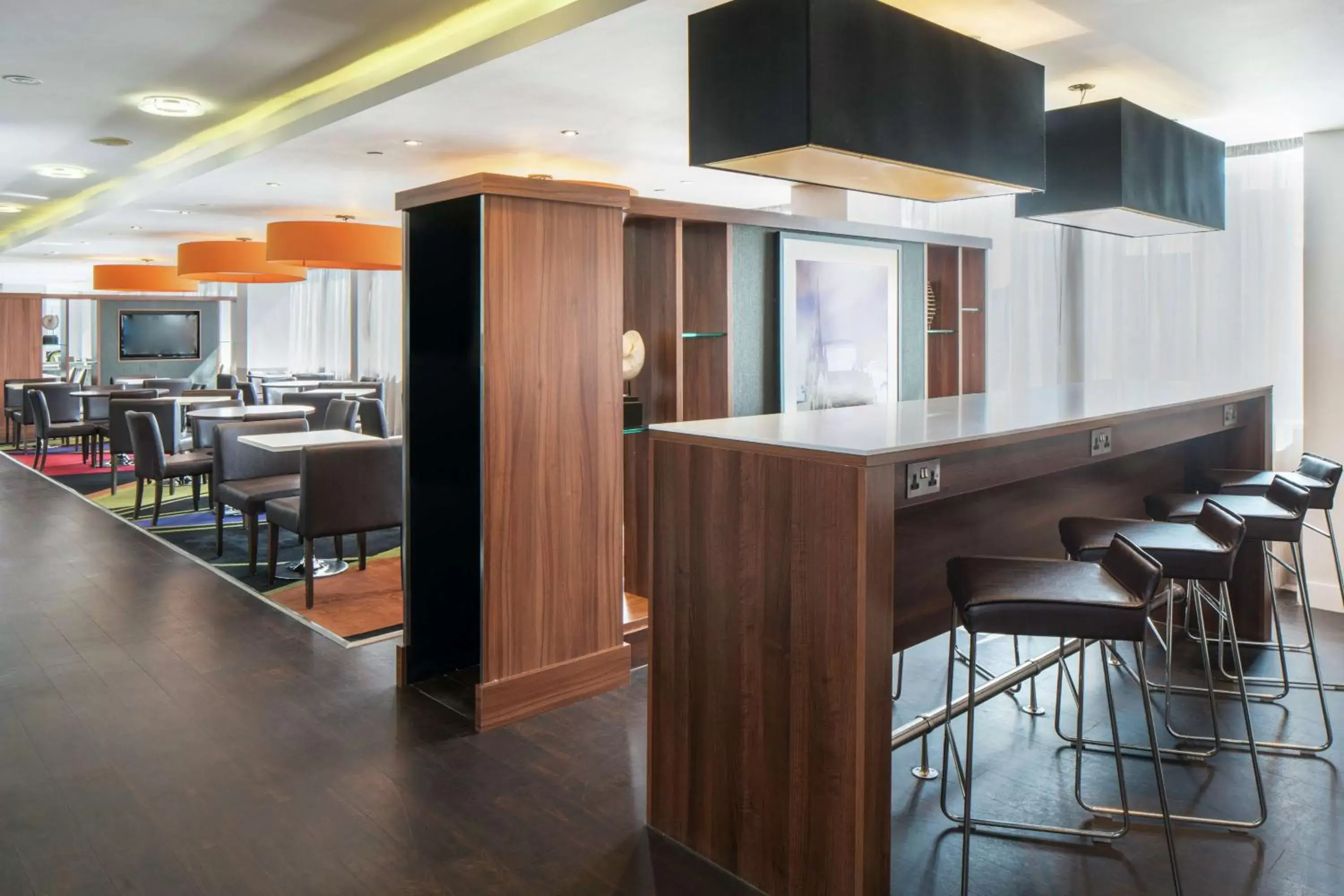 Restaurant/places to eat in Hampton by Hilton Birmingham Broad Street Restaurant/places to eat in Hampton by Hilton Birmingham Broad Street