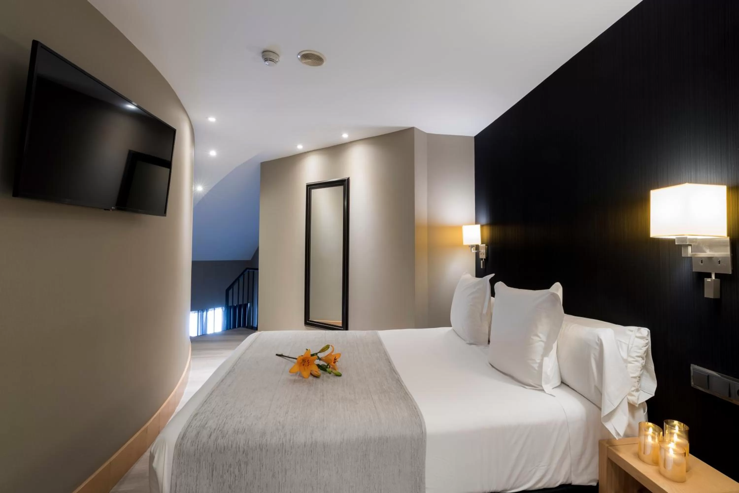 Bedroom, Bed in Hotel Plaza