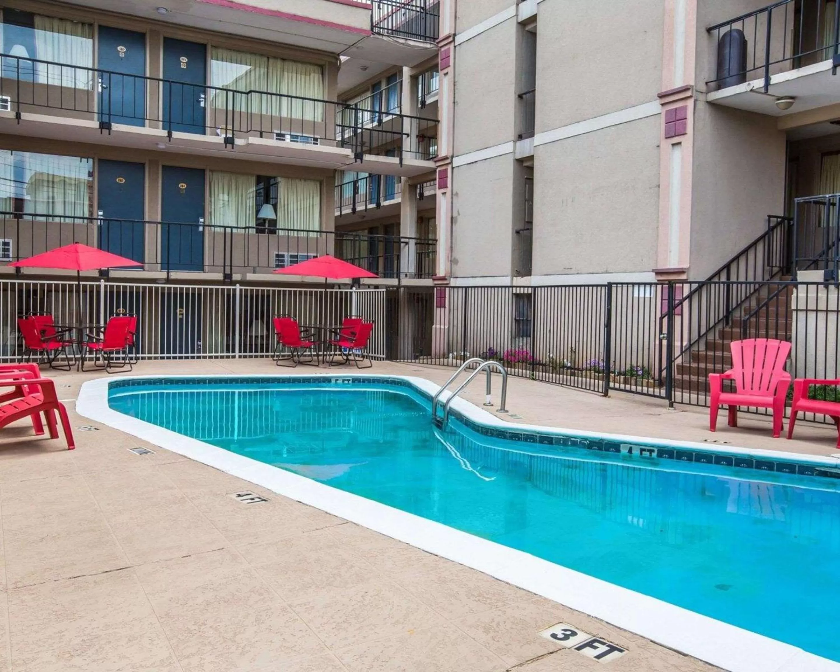 On site in Econo Lodge Atlanta College Park