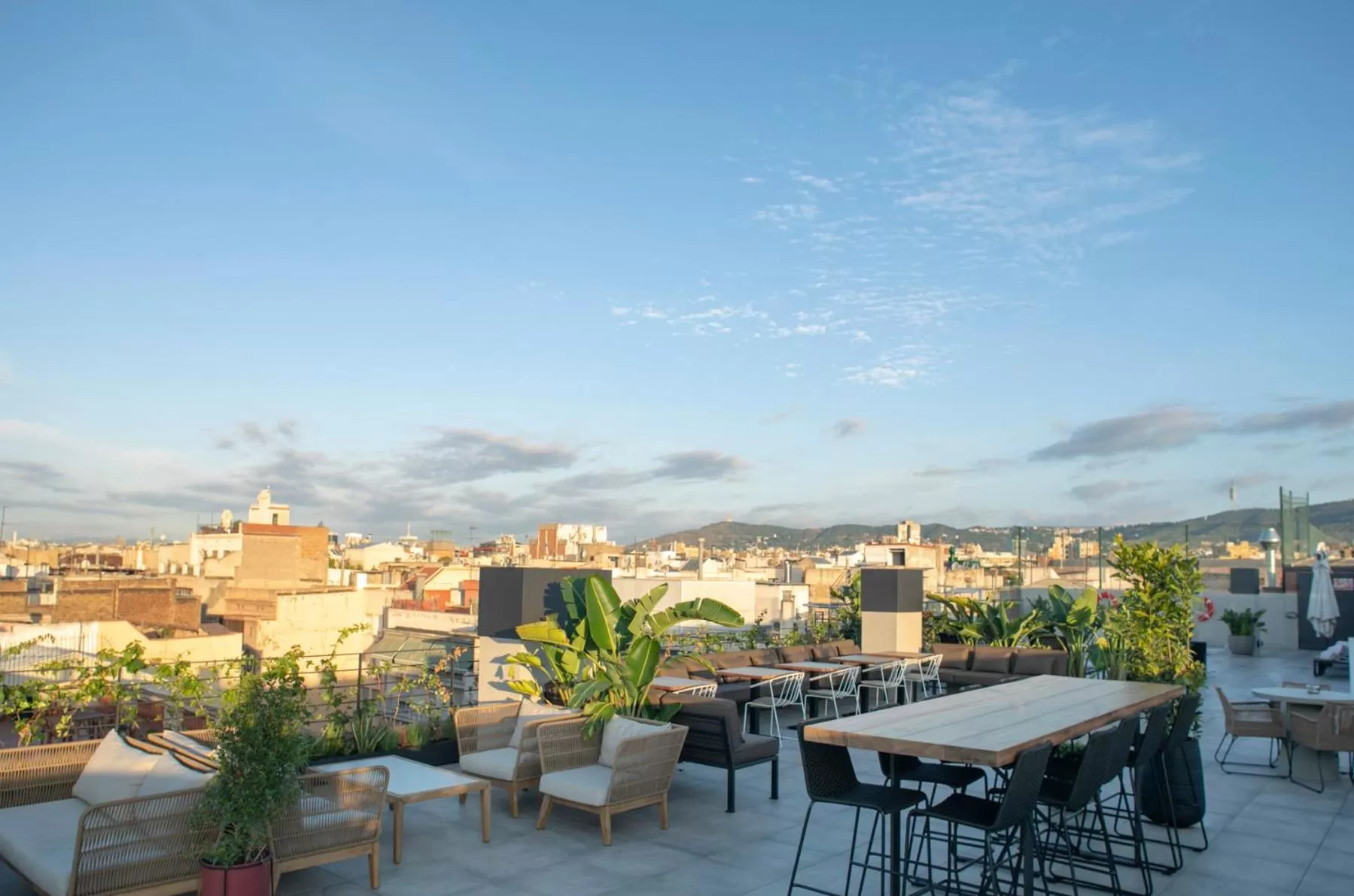 Swimming pool in Silken Ramblas