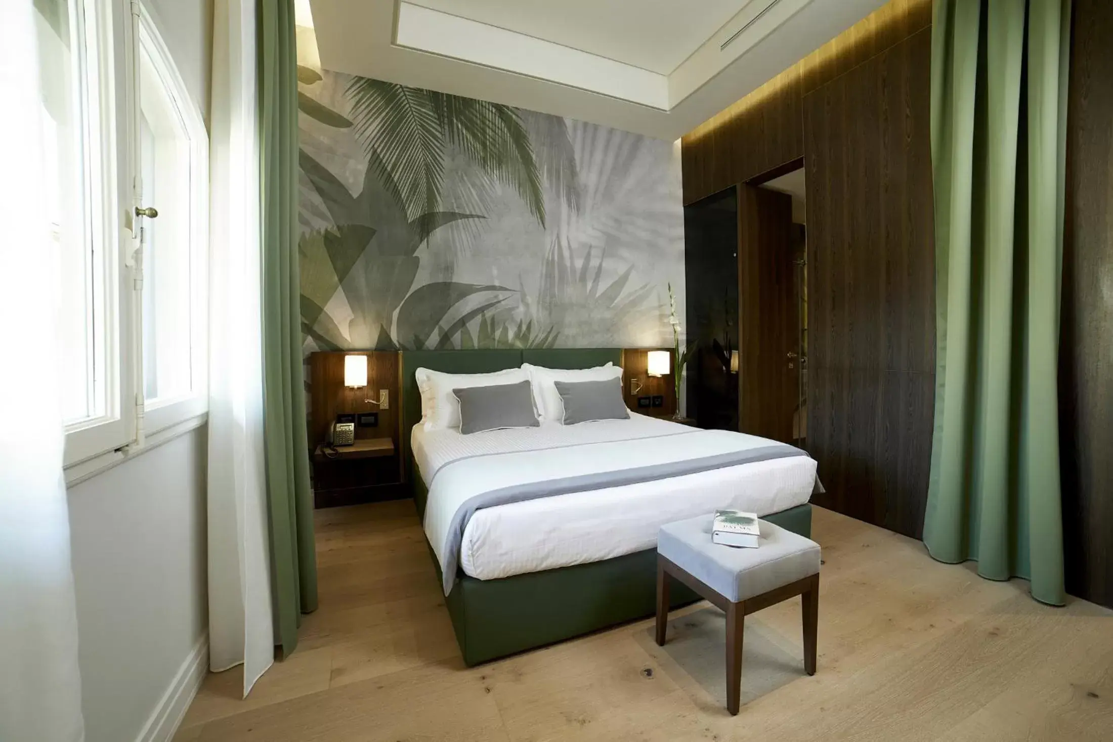 Photo of the whole room, Bed in Messori Suites