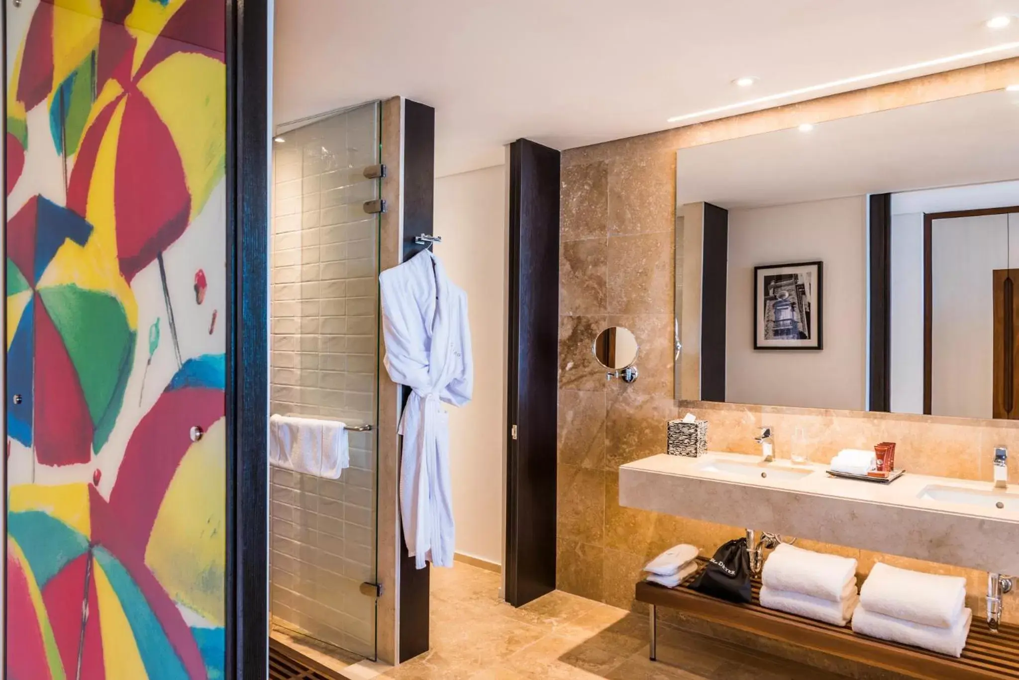 Shower, Bathroom in Dreams Karibana Cartagena Golf & Spa Resort