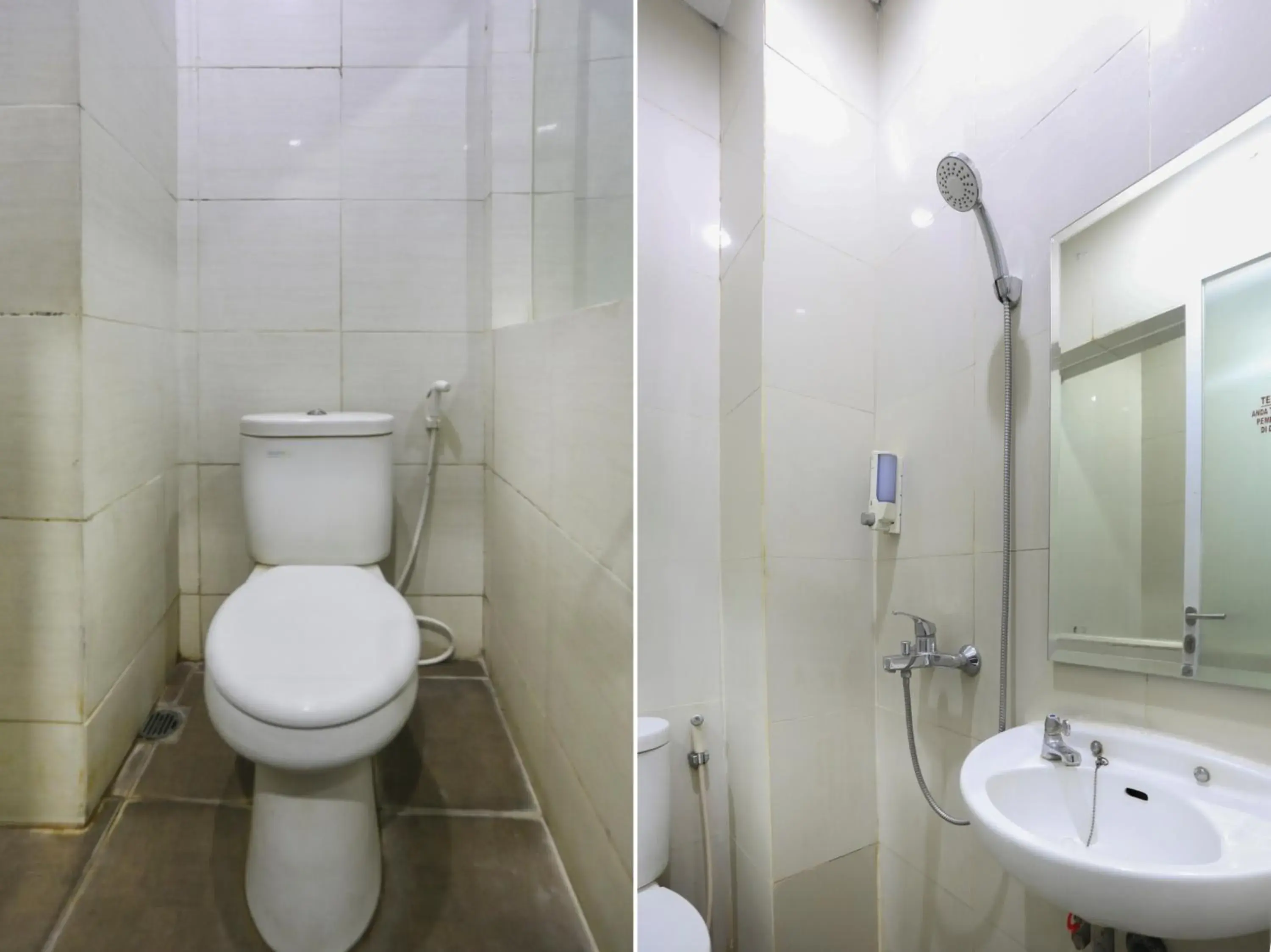 Bathroom in OYO 90056 Wisma Kebon Kacang 9