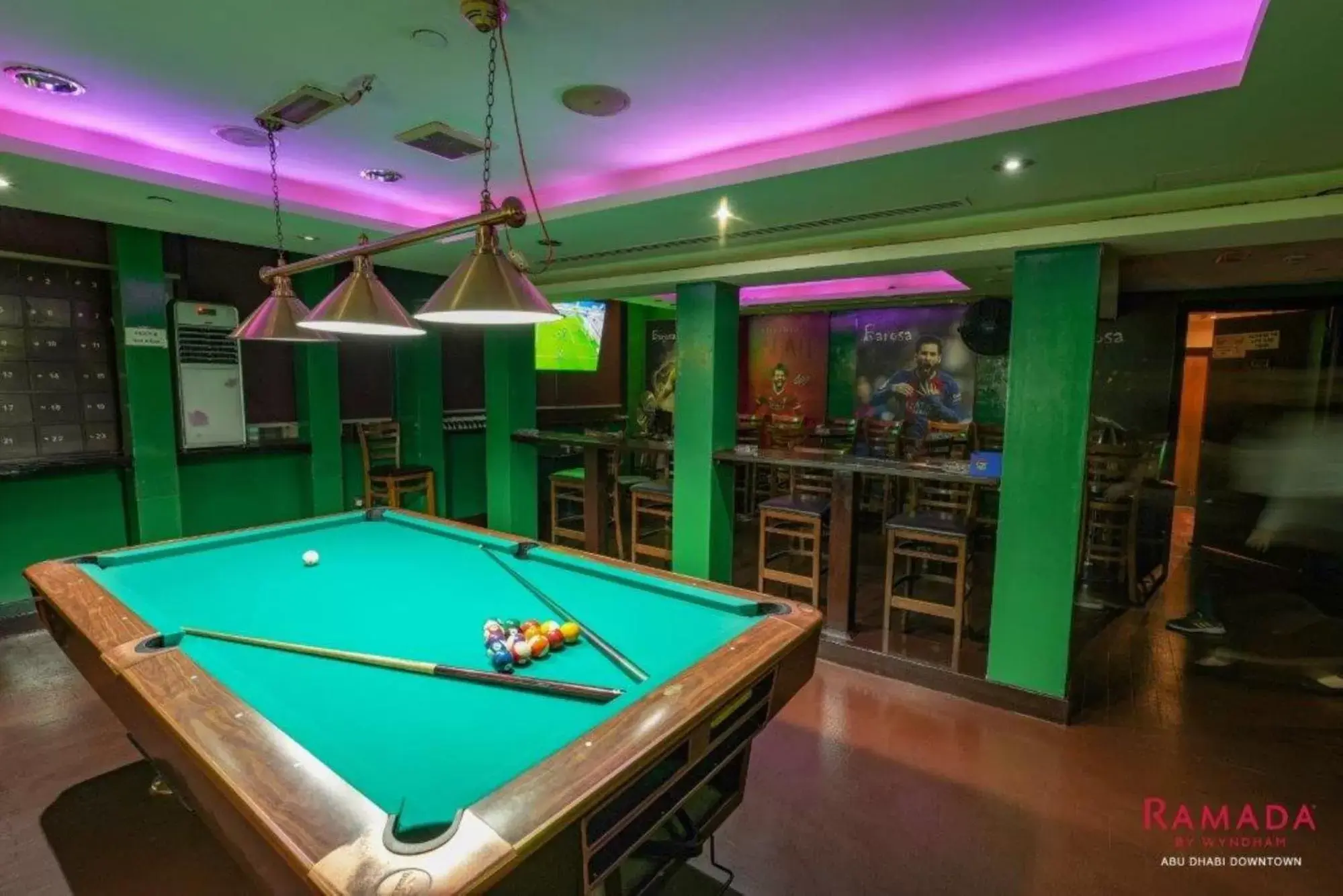 Lounge or bar, Billiards in Ramada Downtown Abu Dhabi