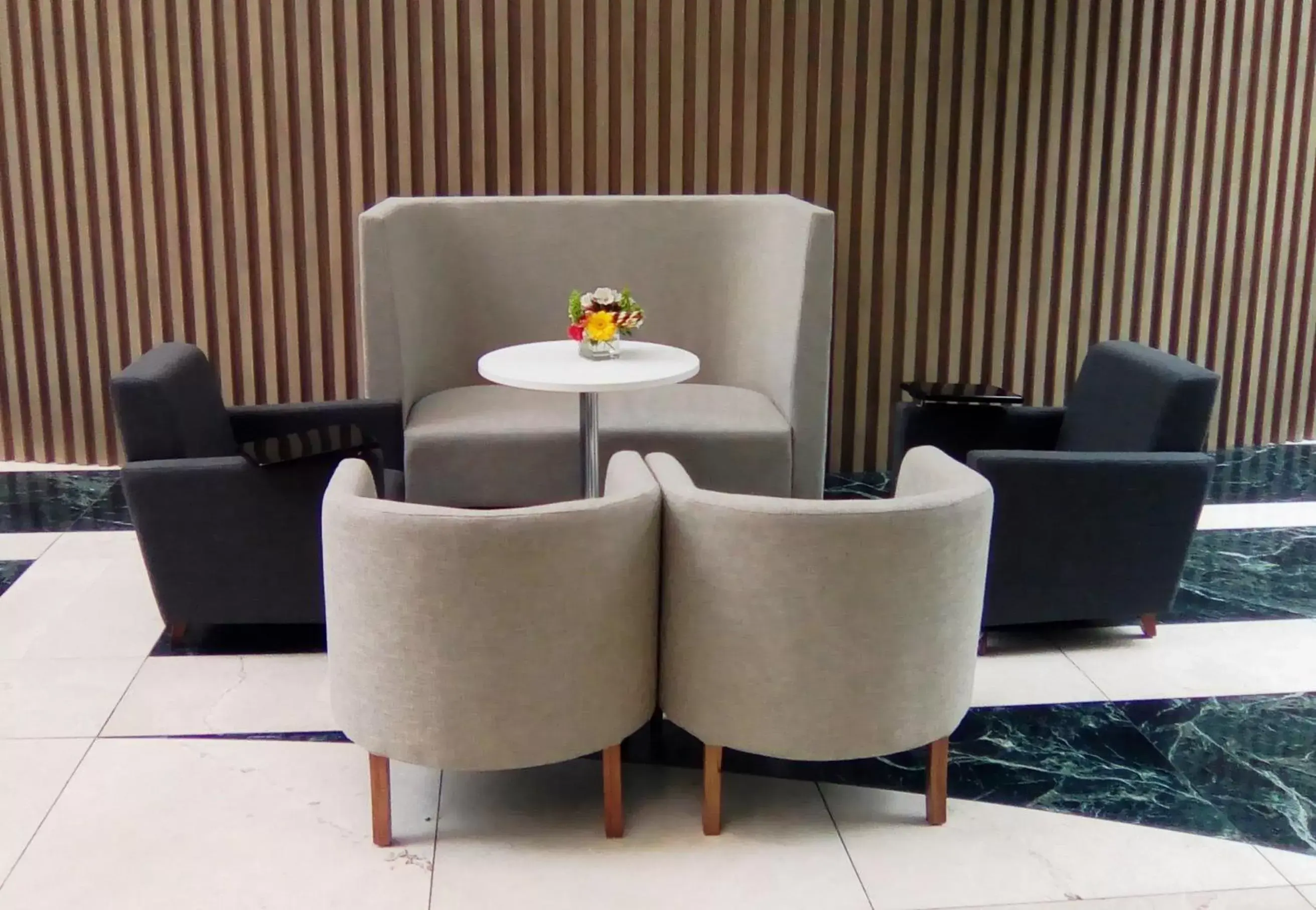 Property building in Crowne Plaza Toluca - Lancaster by IHG Property building in Crowne Plaza Toluca - Lancaster by IHG