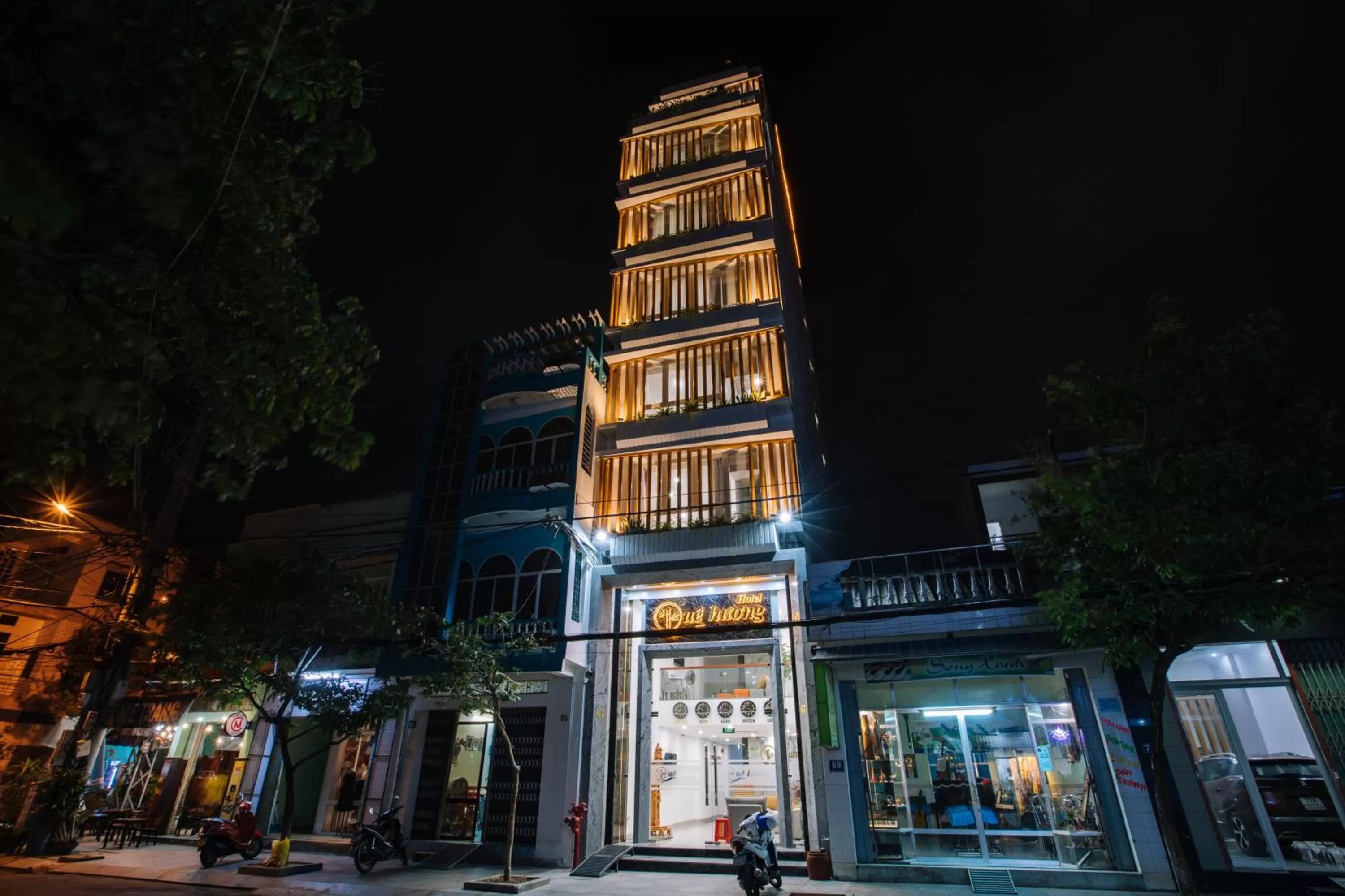 Property building in QUE HUONG HOTEL
