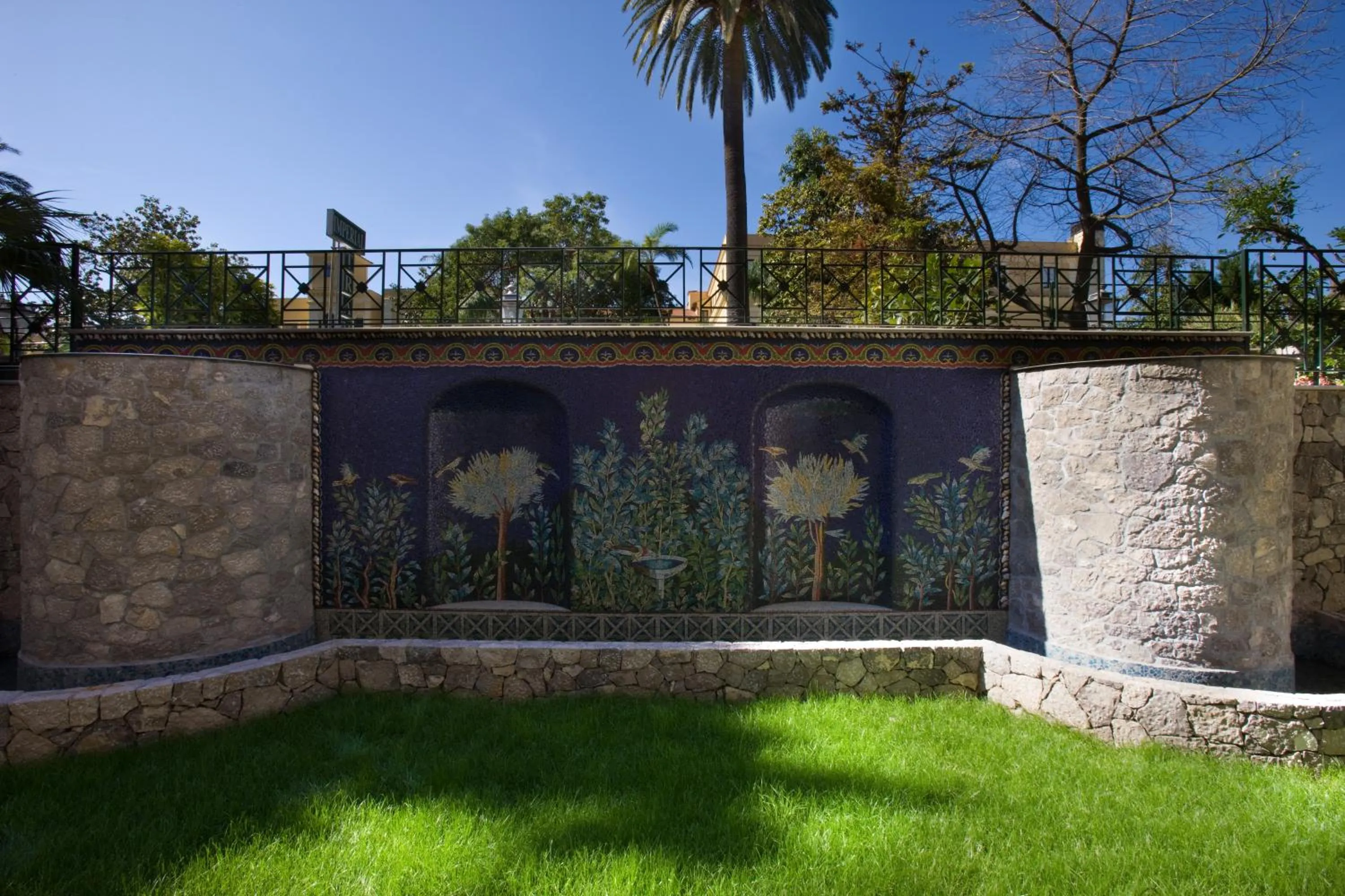 Decorative detail in Grand Hotel La Favorita