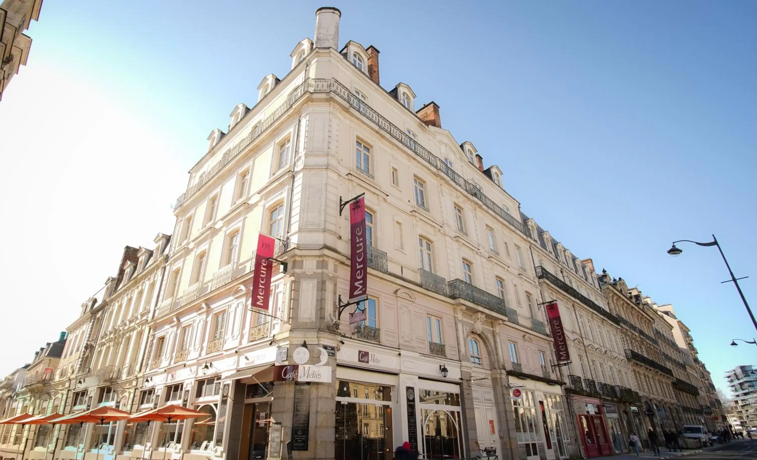 Facade/entrance, Property Building in Mercure Rennes Centre Place Bretagne