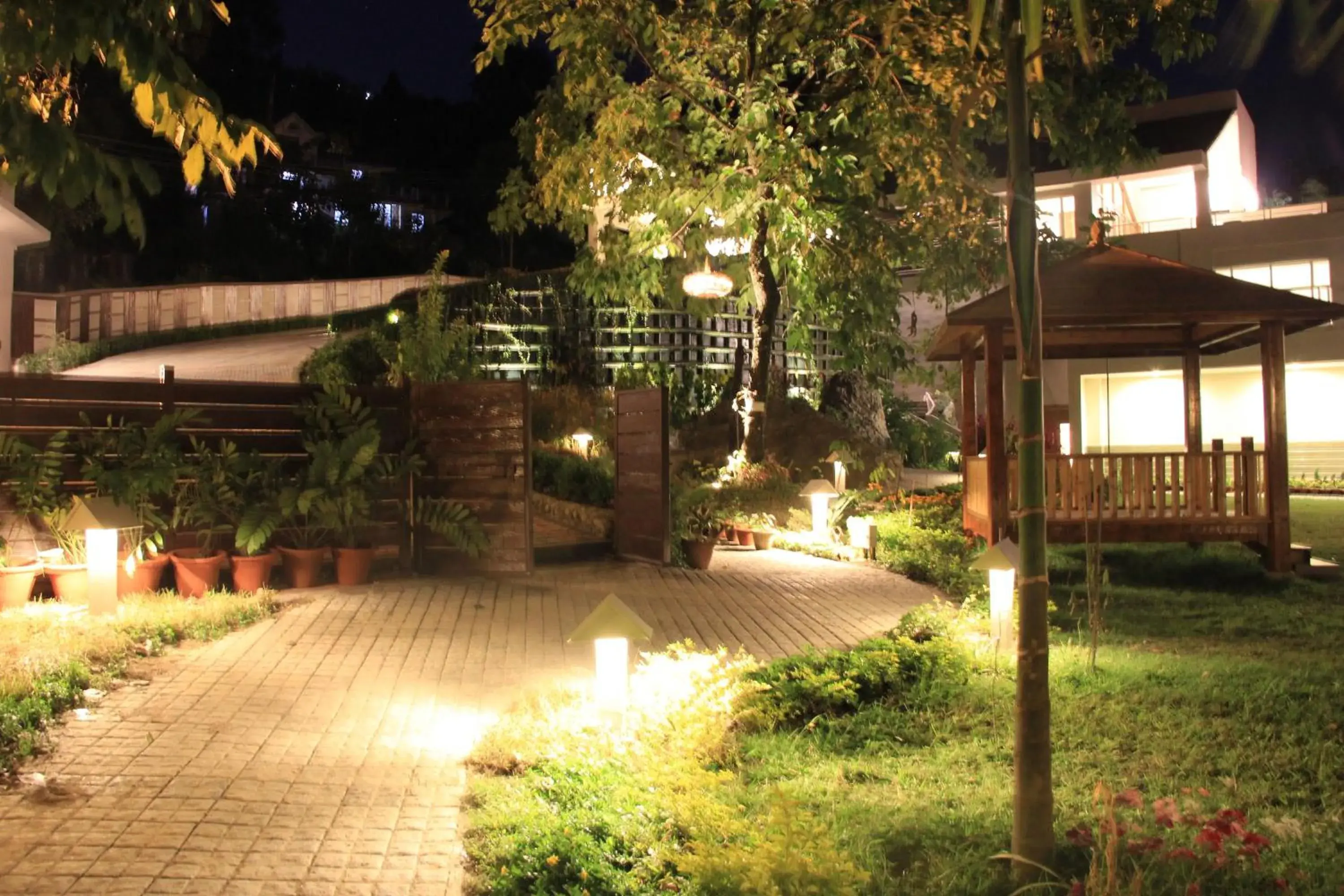 Garden in Hotel Sinclairs Retreat Kalimpong