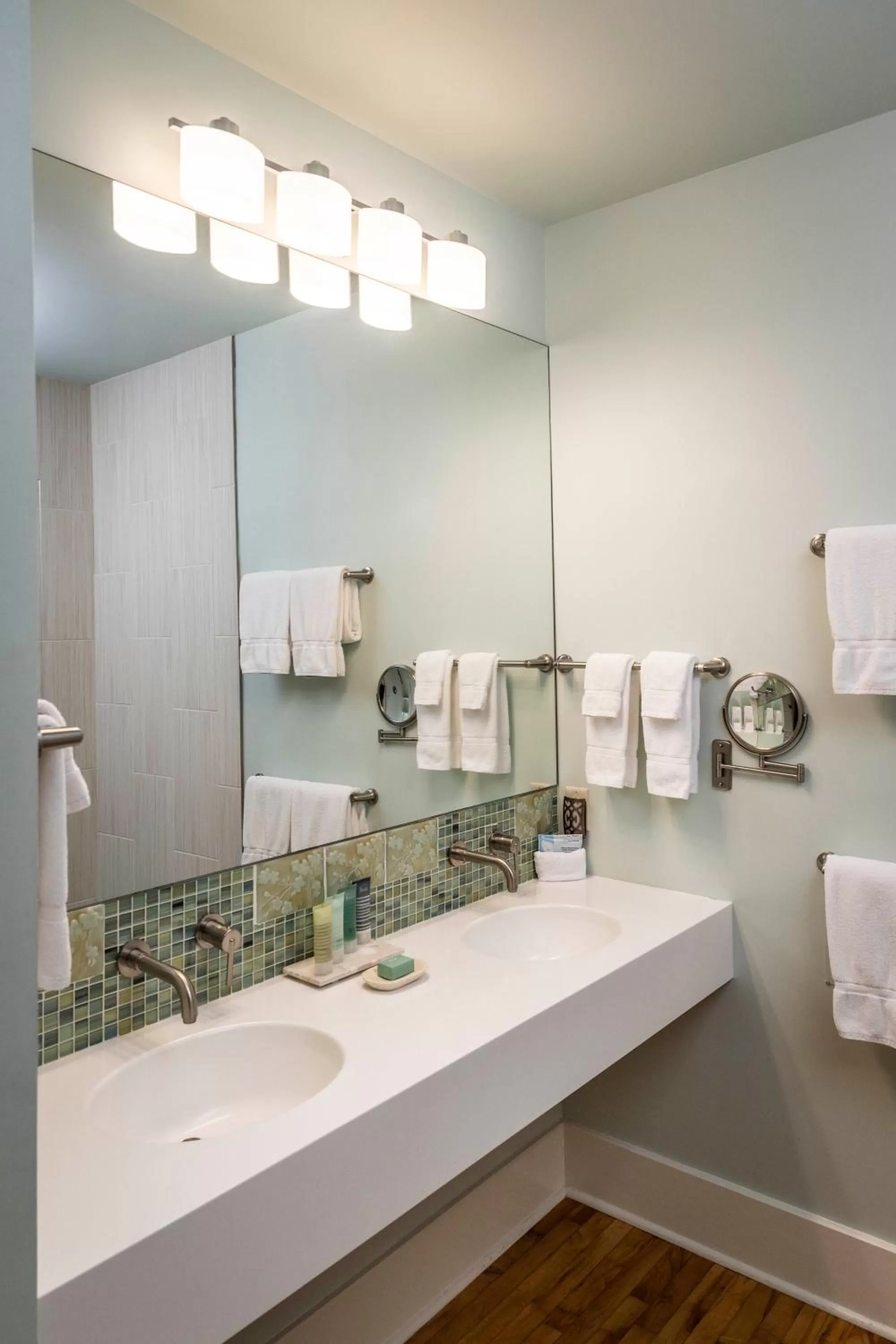 Bathroom in Hotel Broad Ripple