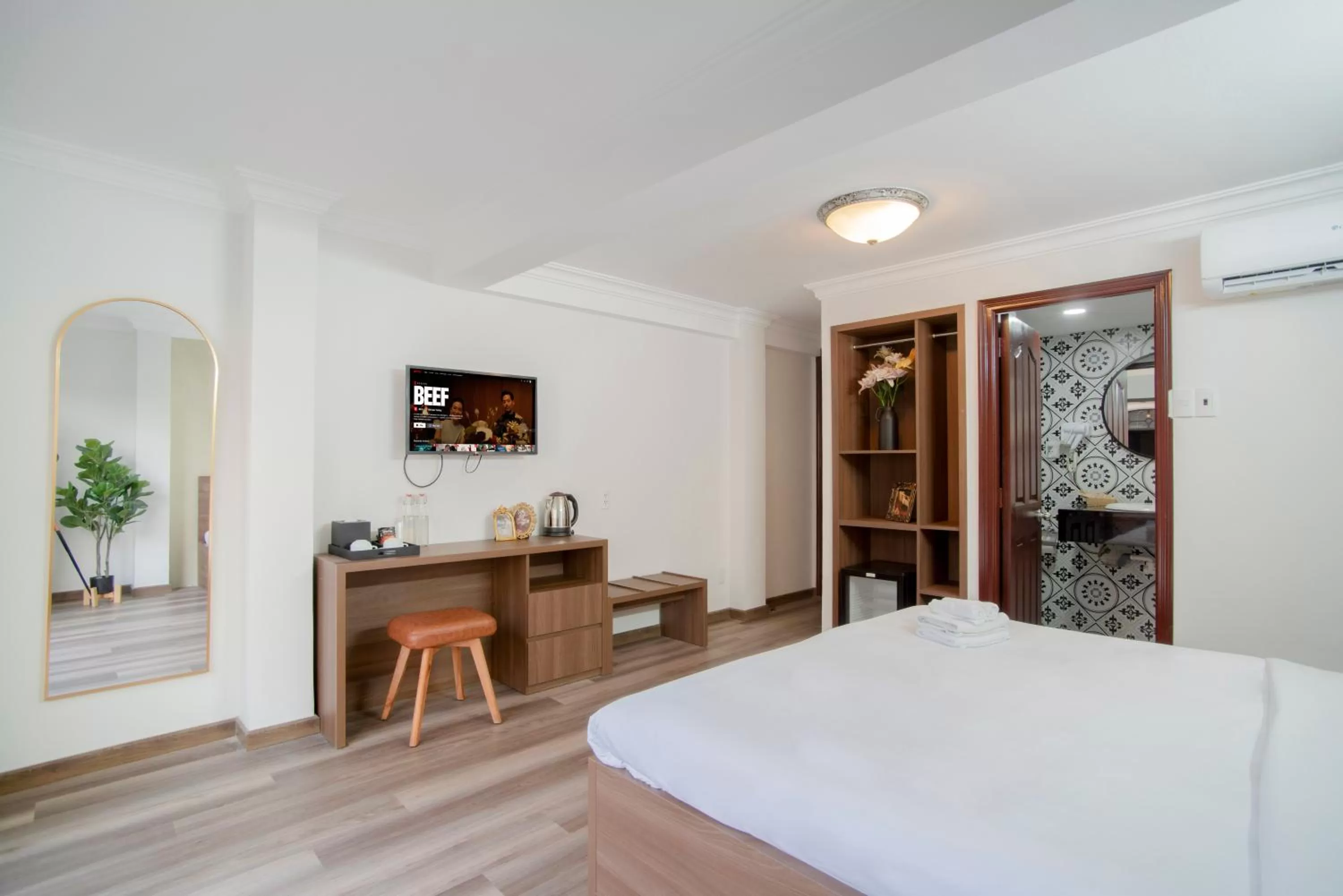 Bed in SAZI BEN THANH Hotel HCM