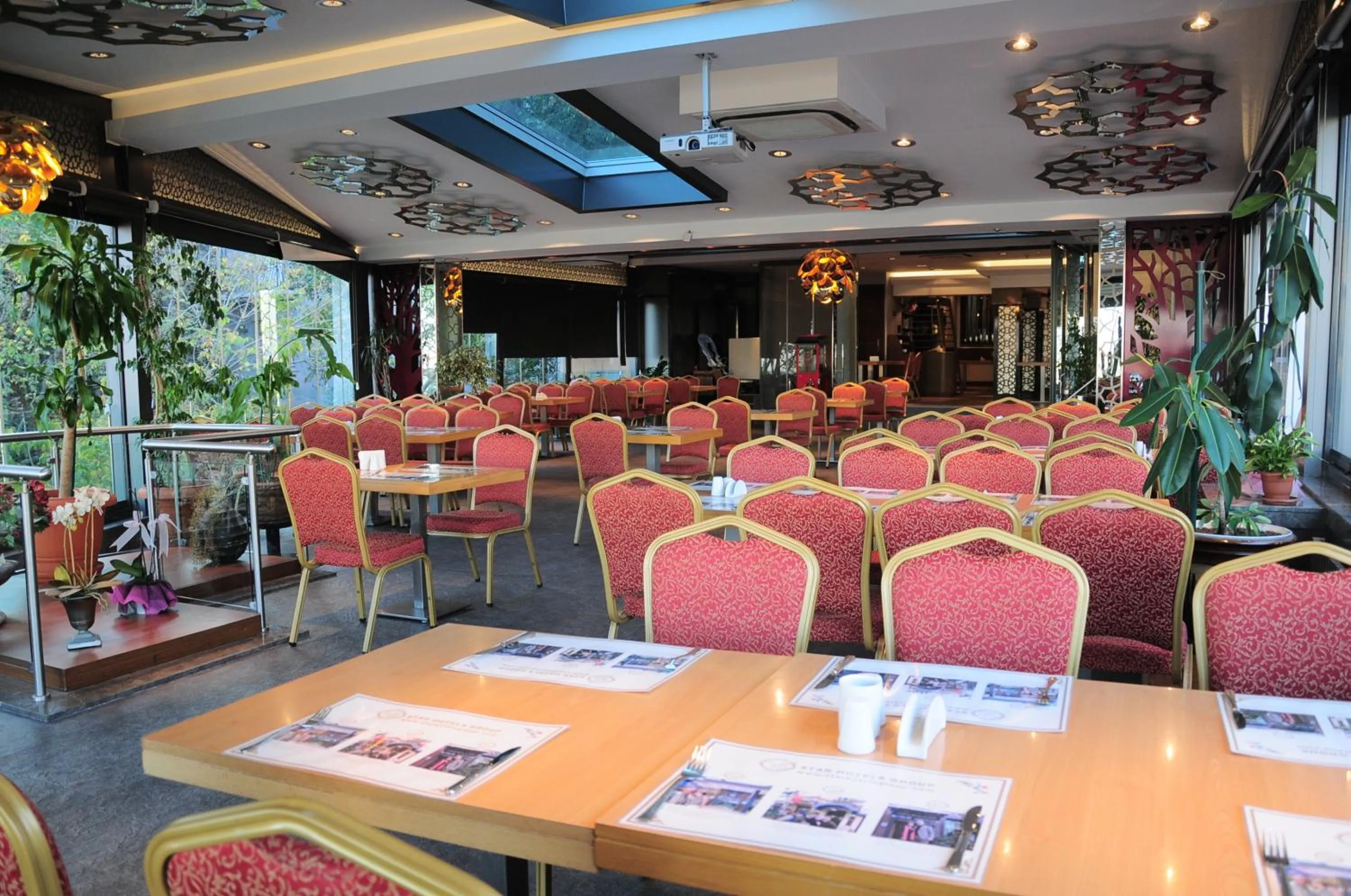 Restaurant/places to eat in Grand Star Hotel Bosphorus & Spa