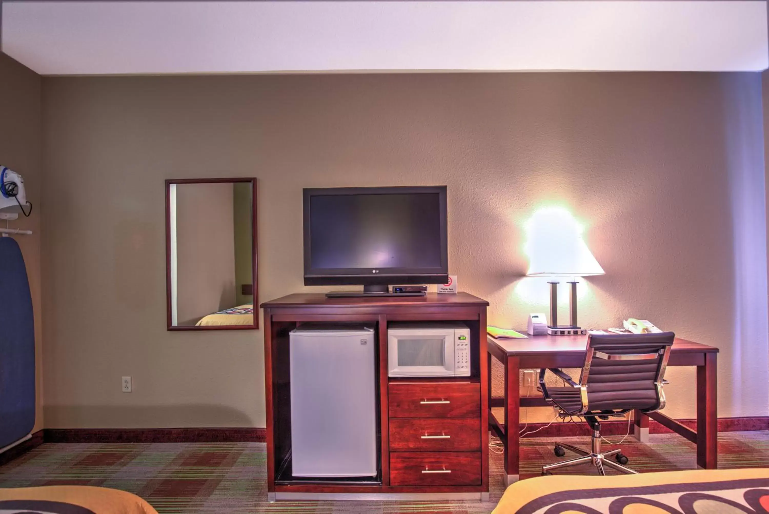 TV/Entertainment Center in Super 8 by Wyndham Waterloo