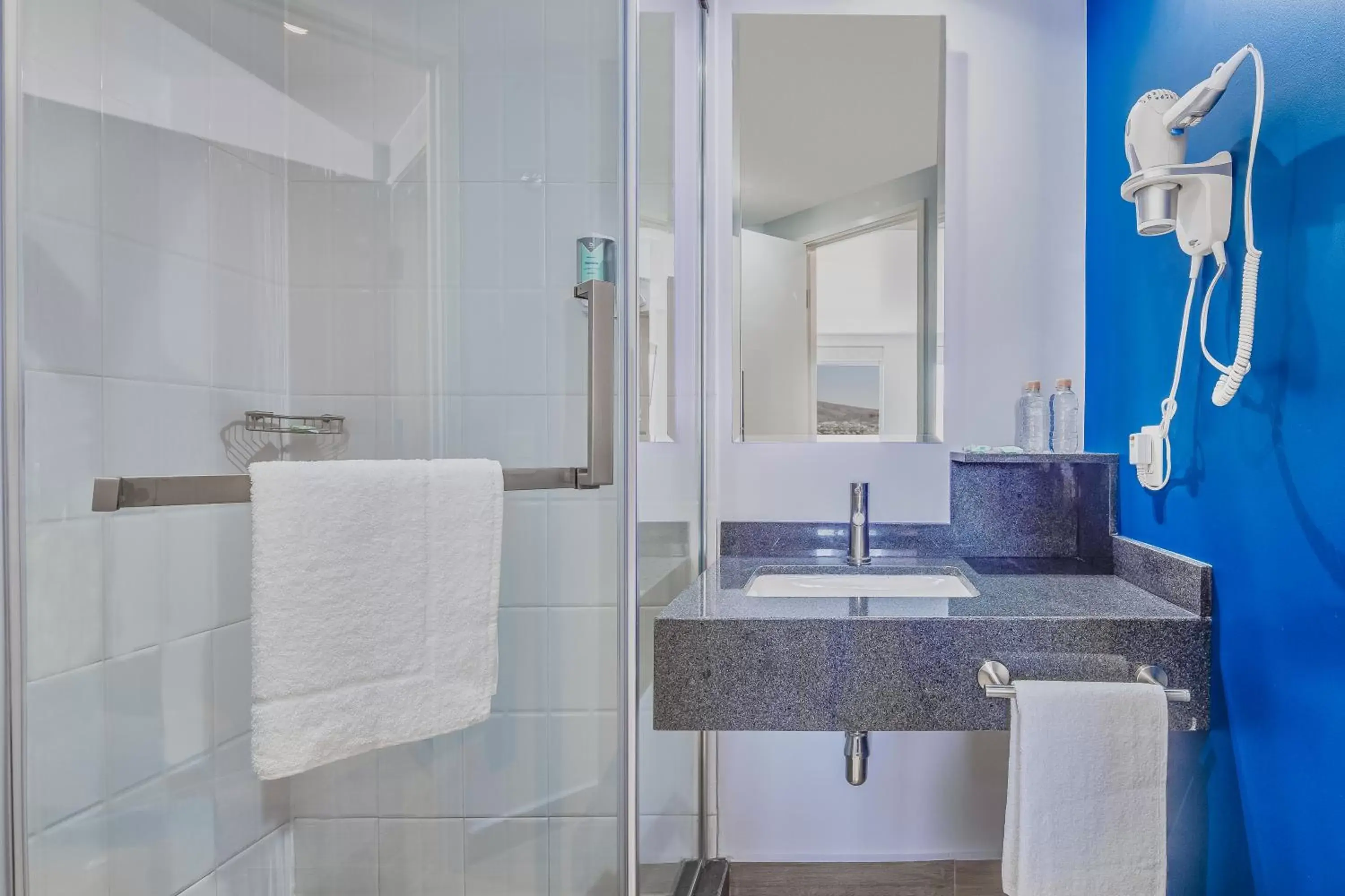 Shower, Bathroom in One Mazatlán