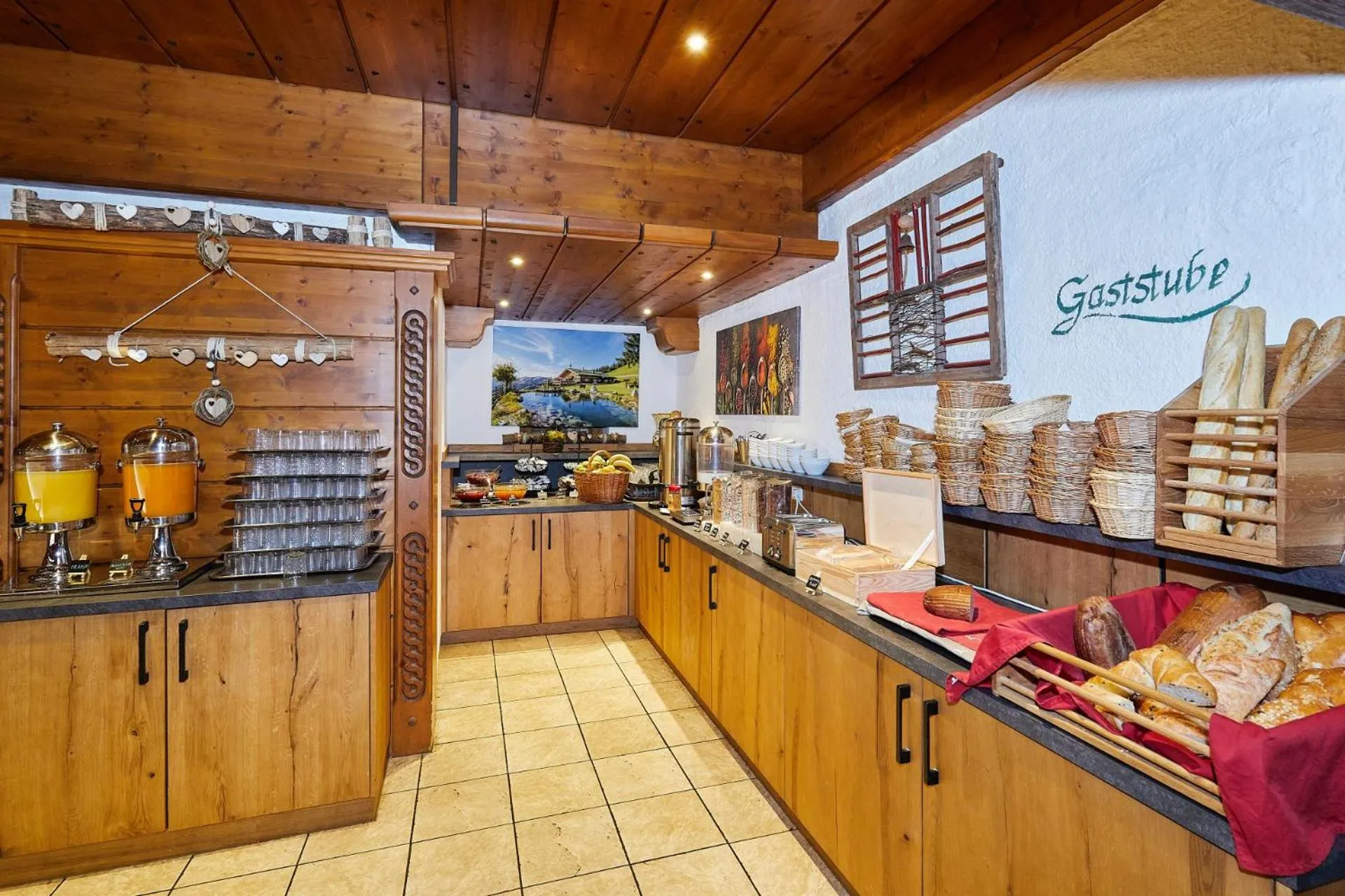 Breakfast in Hotel Rupertihof