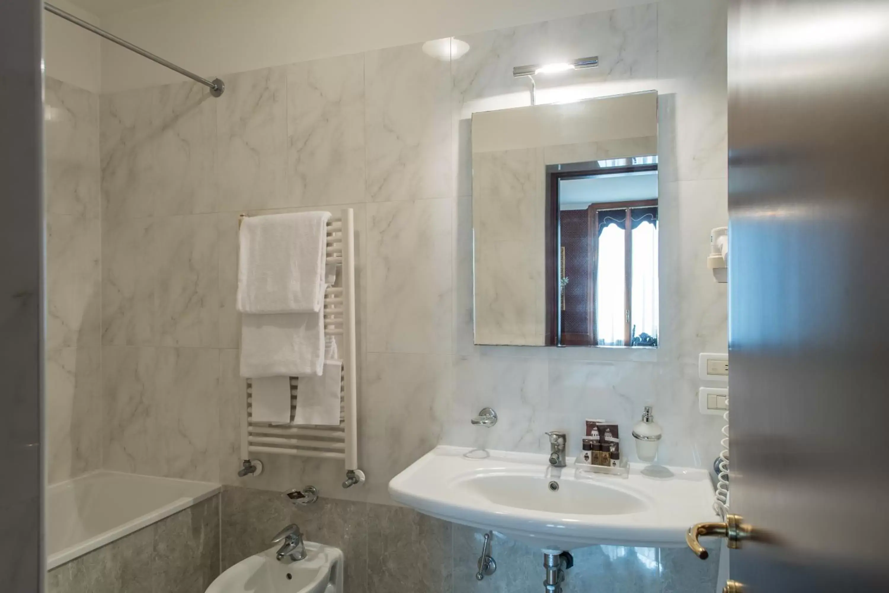 Bathroom in Hotel Casa Nicolò Priuli