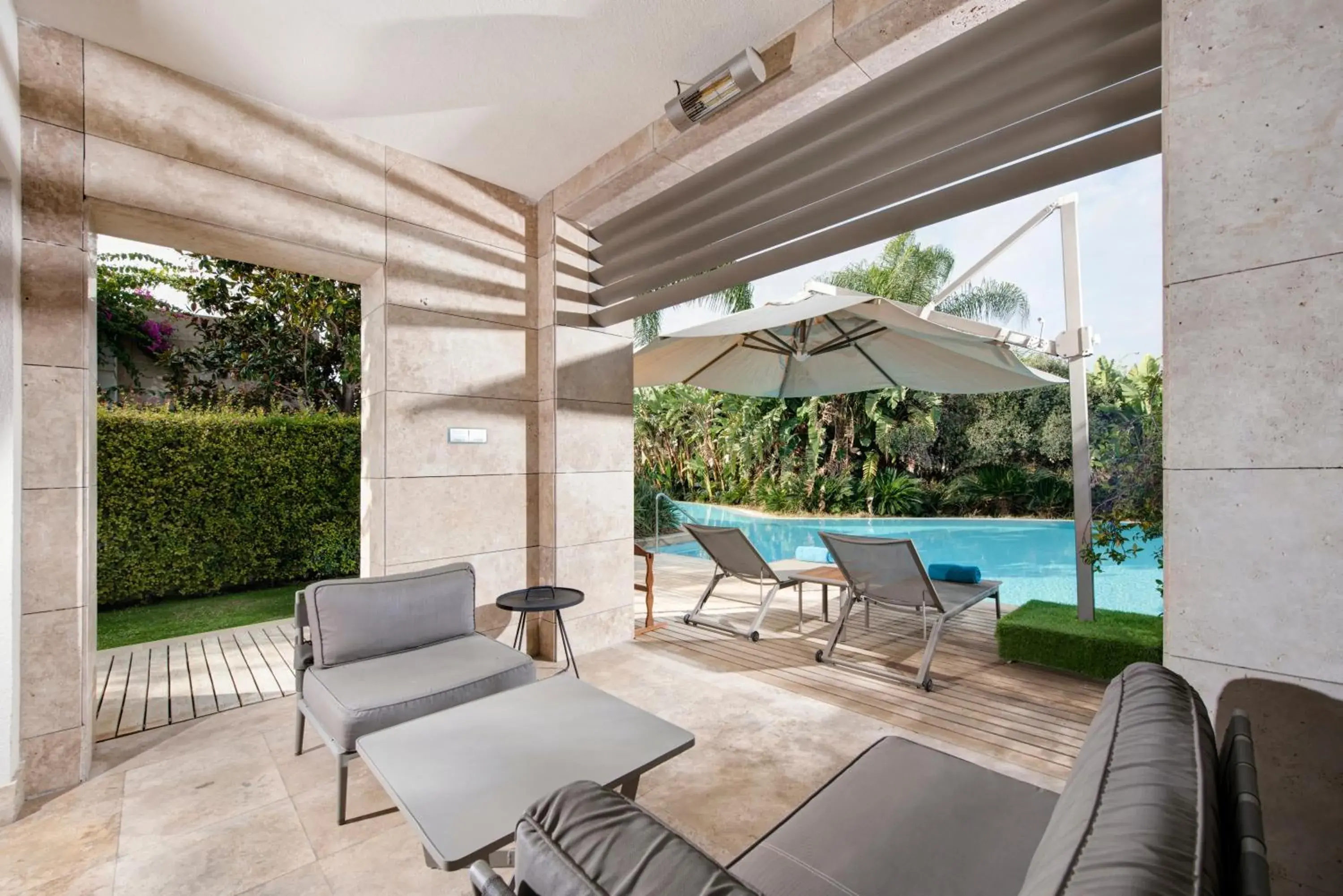 Balcony/Terrace, Swimming Pool in Regnum Carya