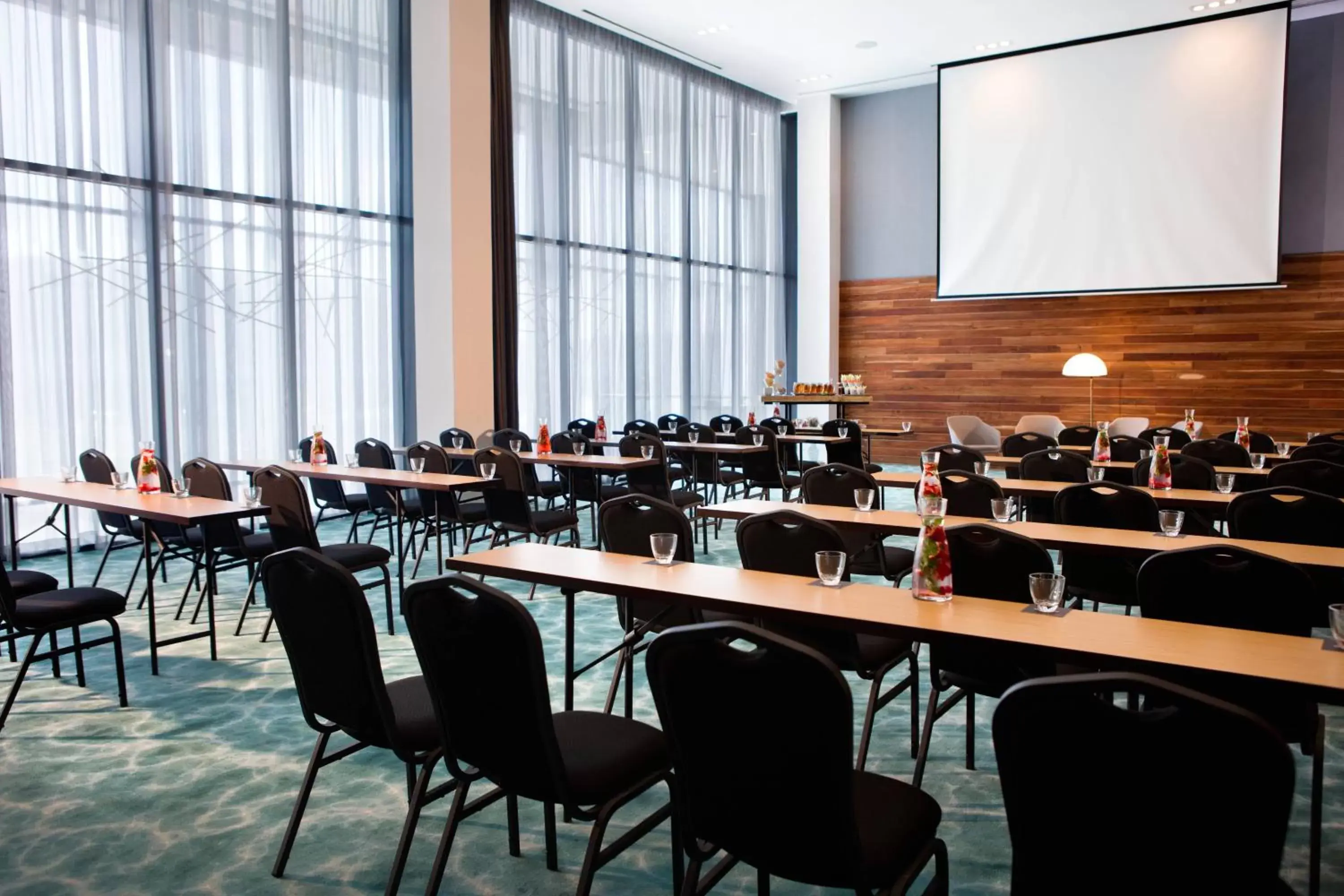 Meeting/conference room in AC Hotel Queretaro Antea