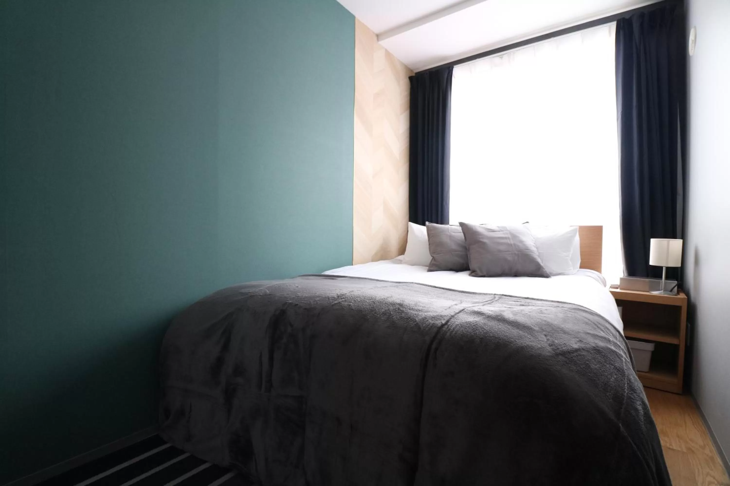 Bed in Glass Shiseikan