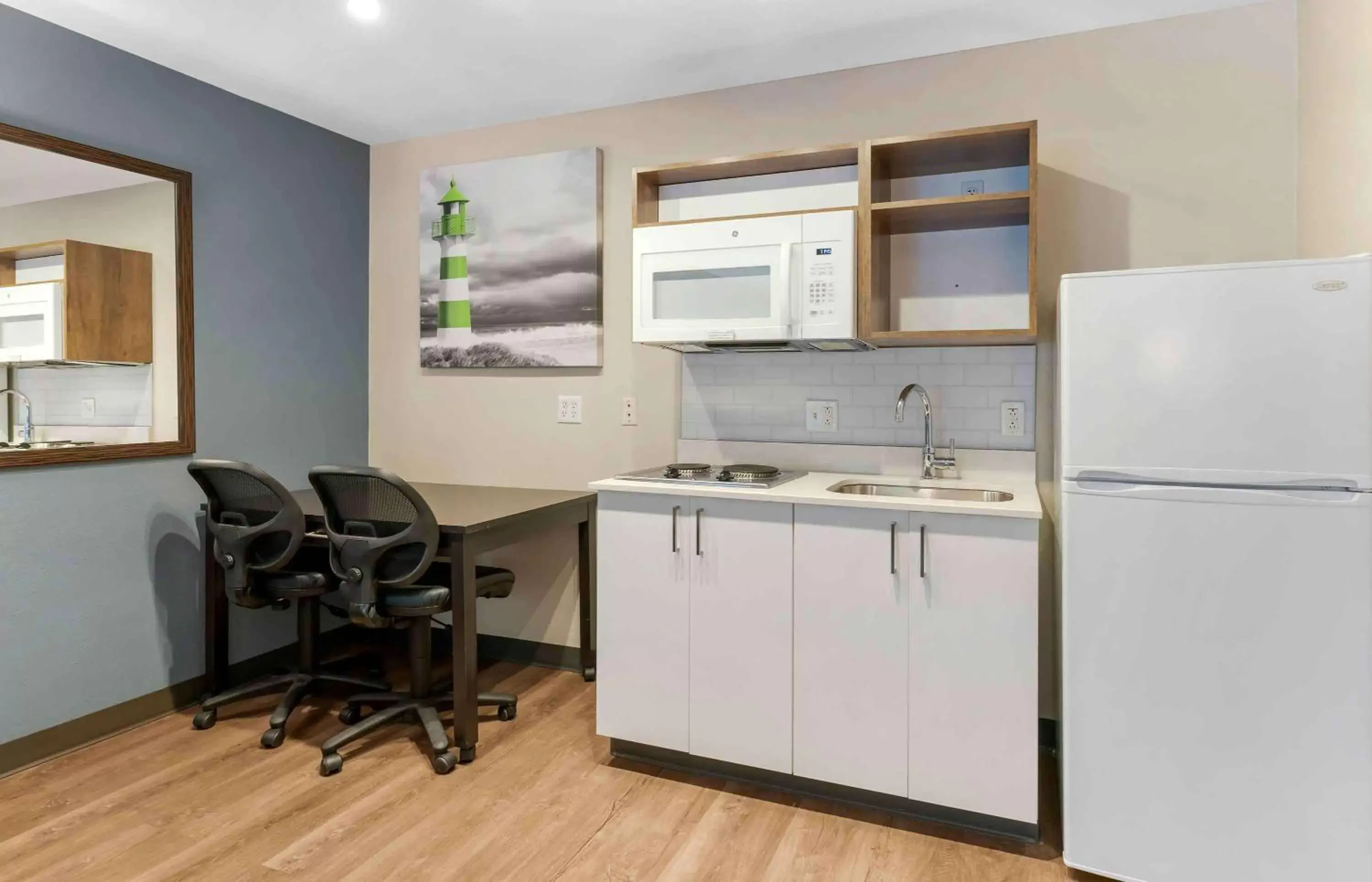Bedroom, Kitchen/Kitchenette in Extended Stay America Suites - San Jose - Milpitas - McCarthy Ranch