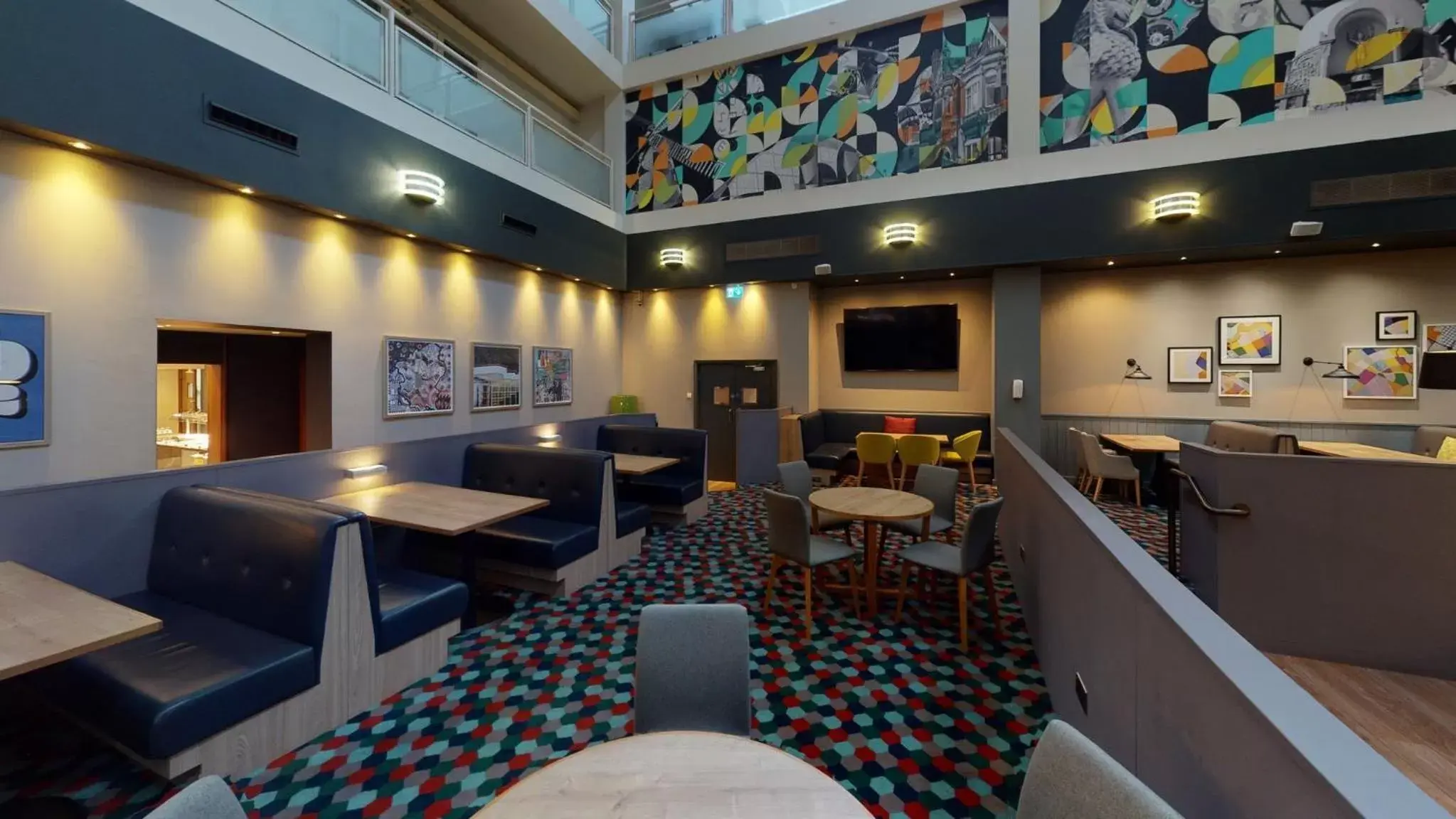 Property building, Restaurant/Places to Eat in Holiday Inn Milton Keynes Central, an IHG Hotel