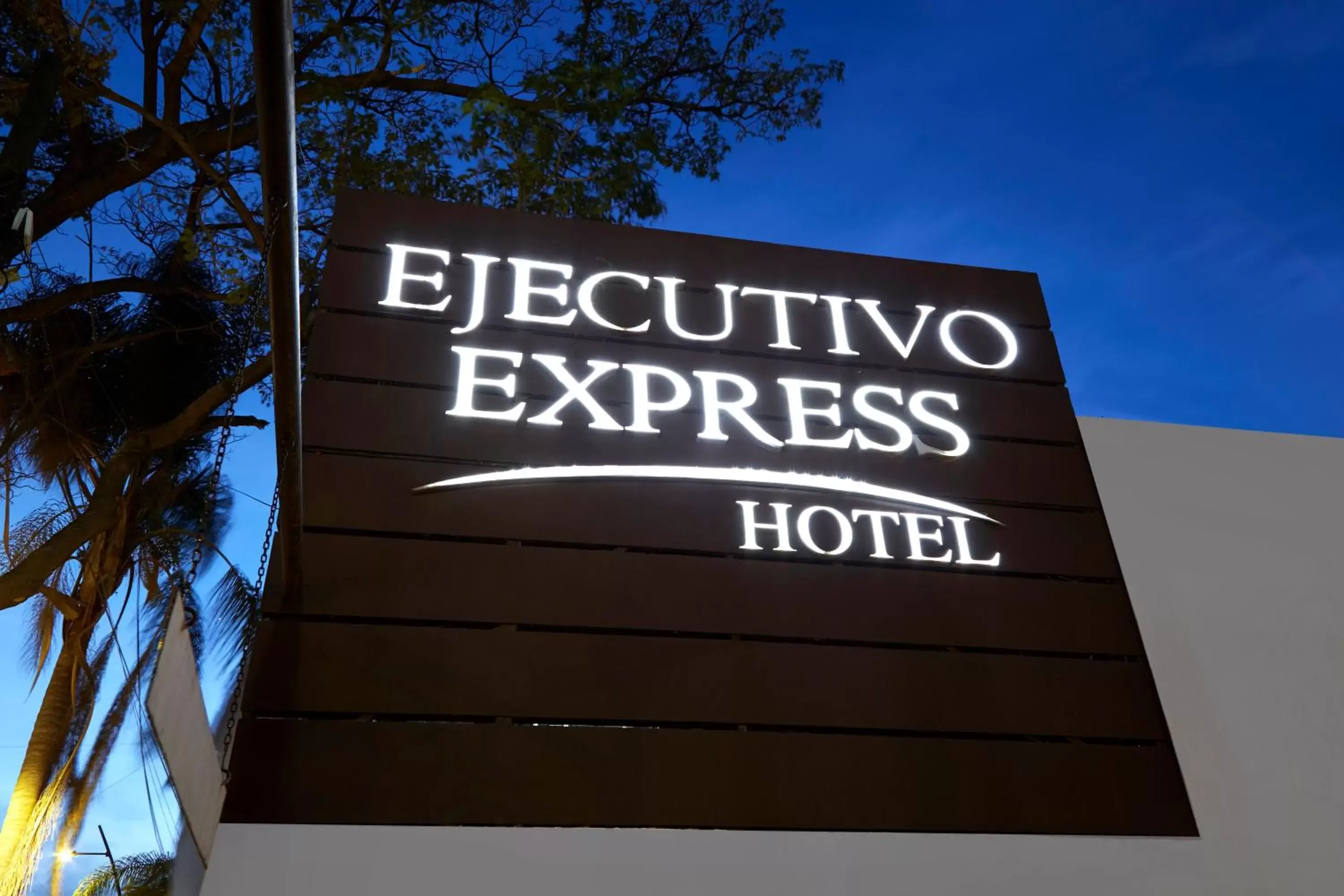 Property Building in Ejecutivo Express Guadalajara Providencia - Av México