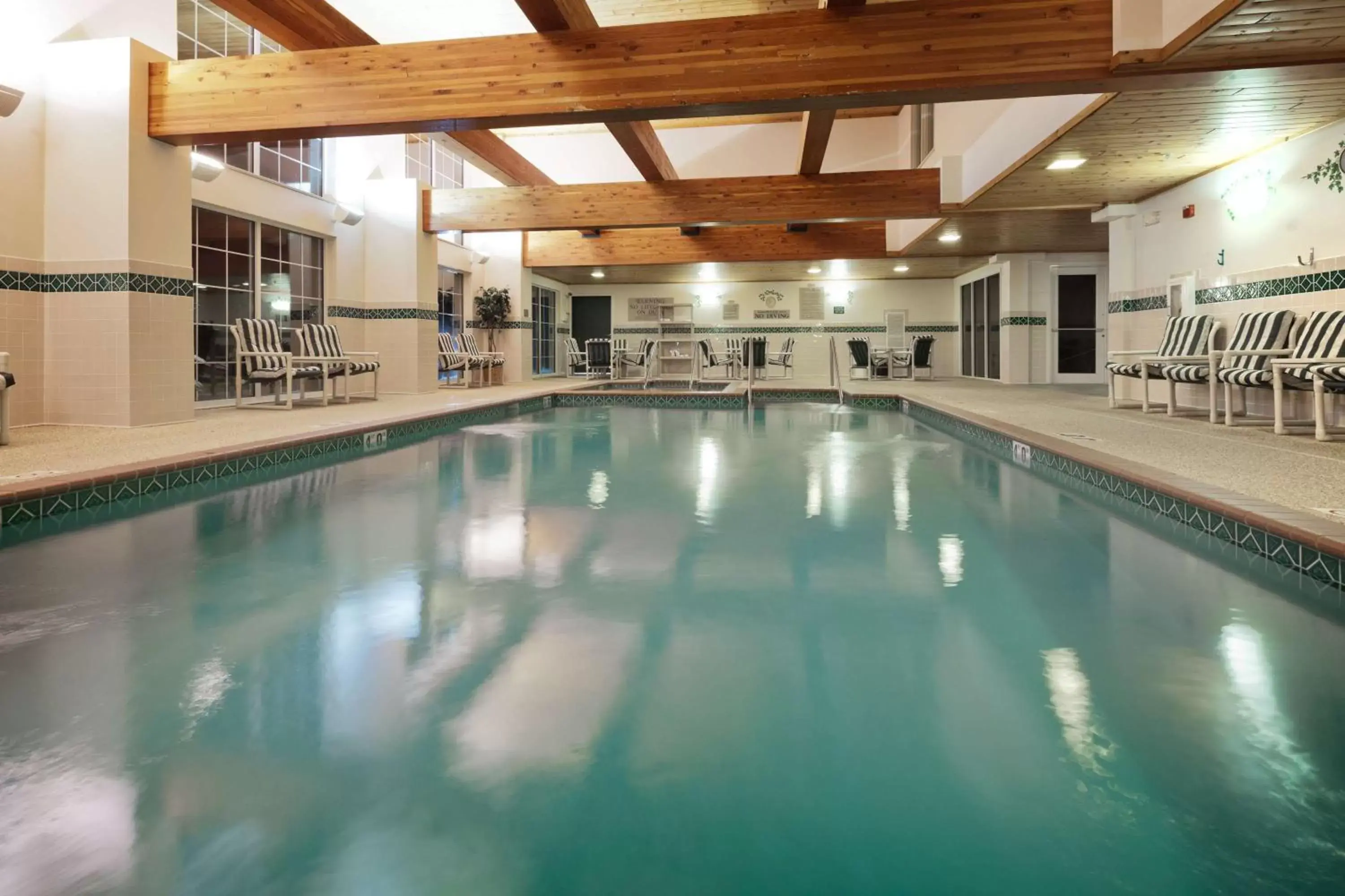 Activities, Swimming Pool in Port Wisconsin Inn and Suites