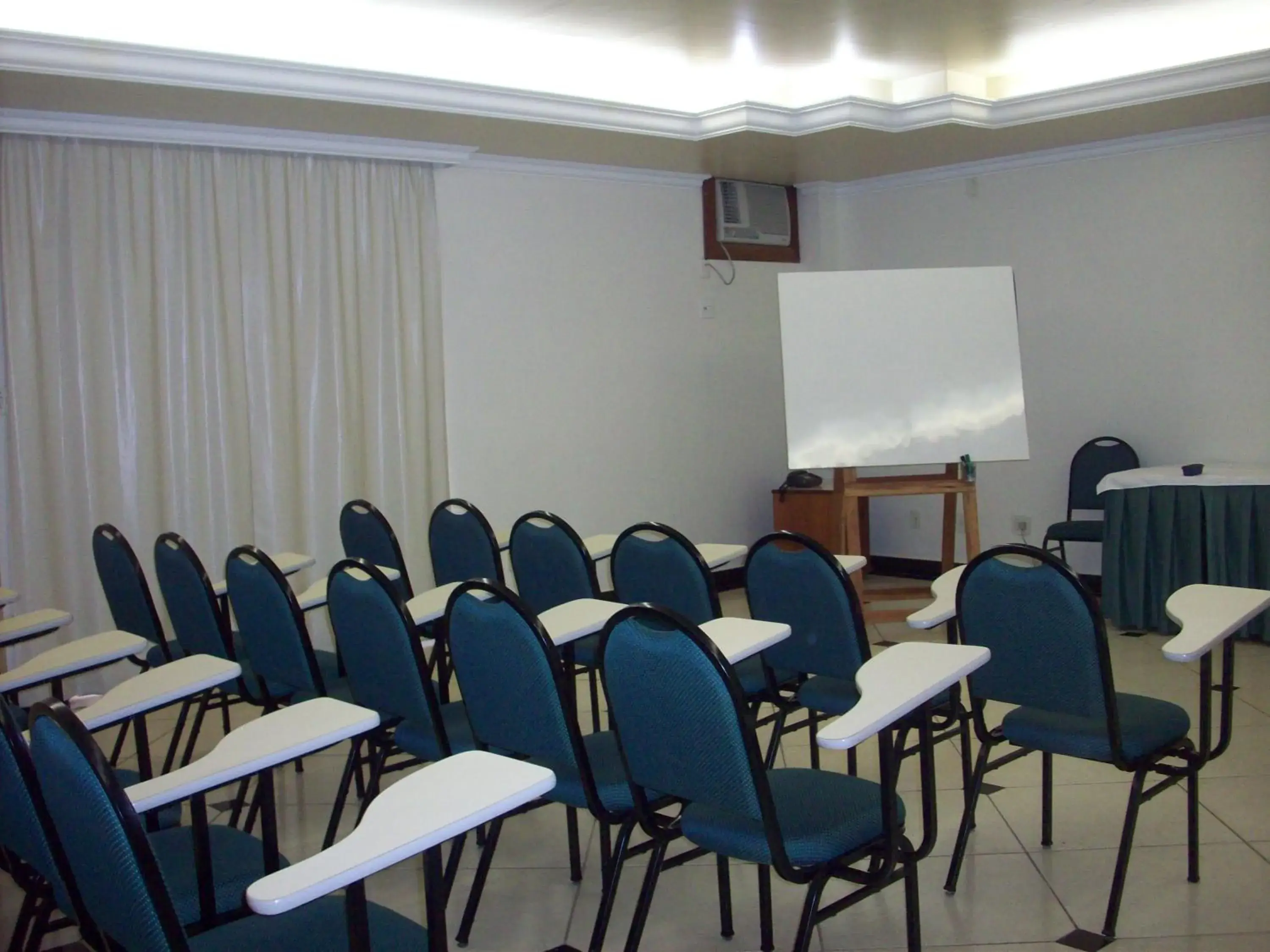 Business facilities in Tamareiras Park Hotel