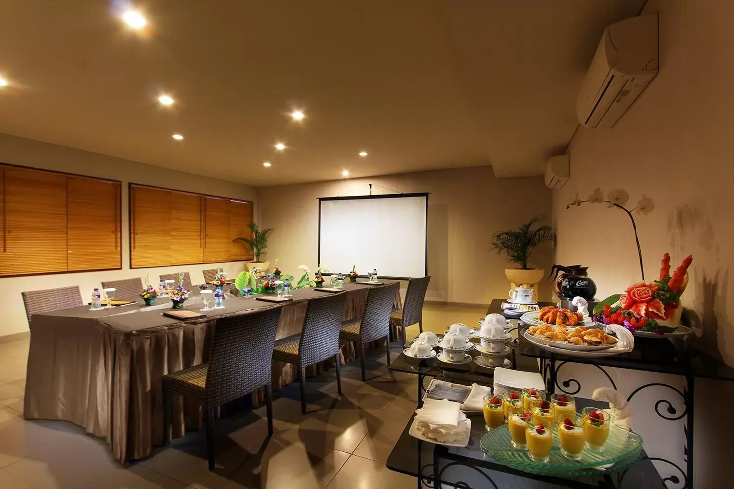 Meeting/conference room in THE 1O1 Bali Oasis Sanur