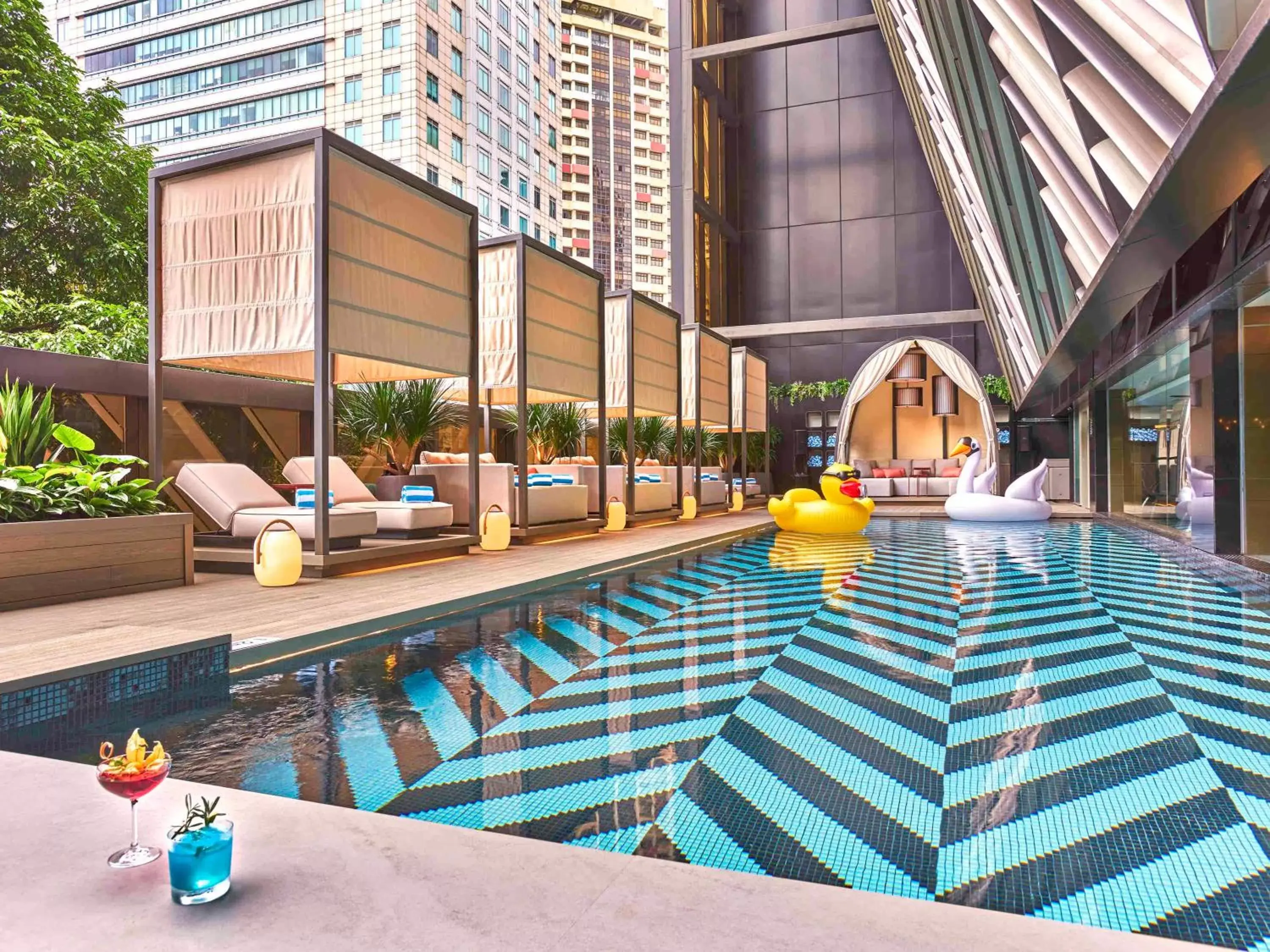 Pool view, Swimming Pool in Pullman Singapore Orchard