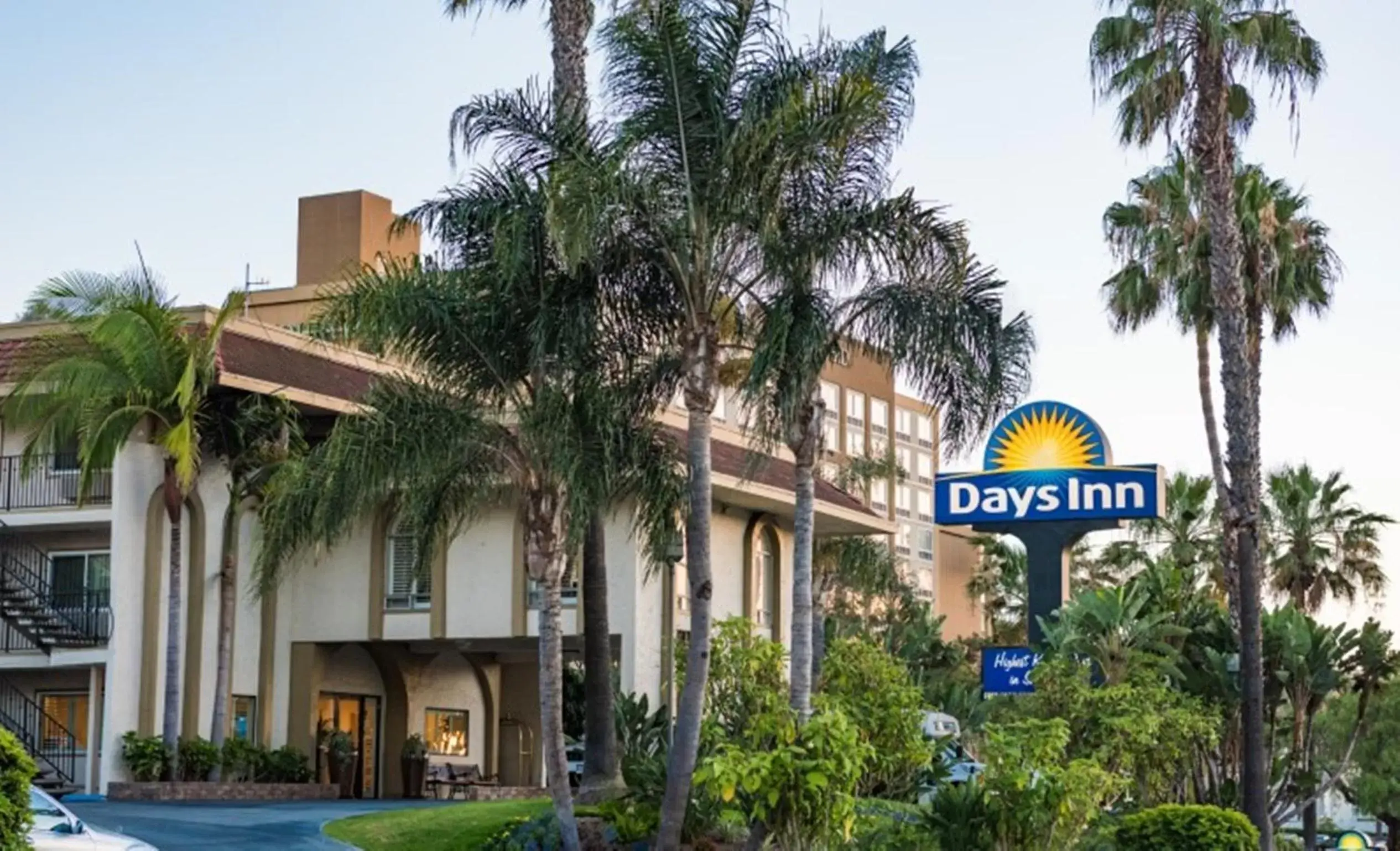 Property building in Days Inn by Wyndham San Diego Hotel Circle