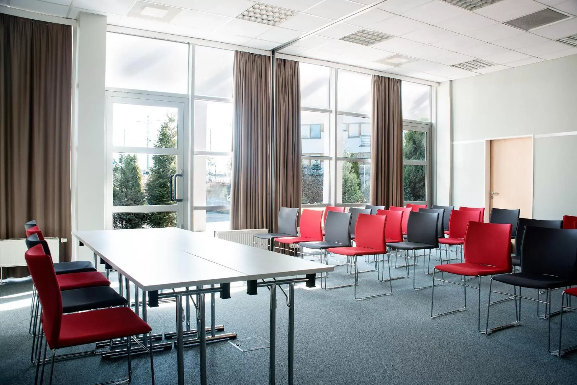 Meeting/conference room, Table Tennis in Ibis Poznan Stare Miasto