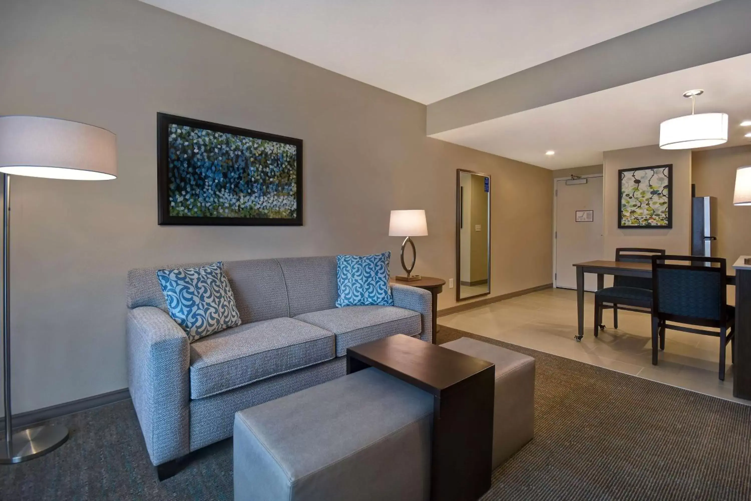 Living room, Seating Area in Homewood Suites By Hilton Orlando Flamingo Crossings, Fl