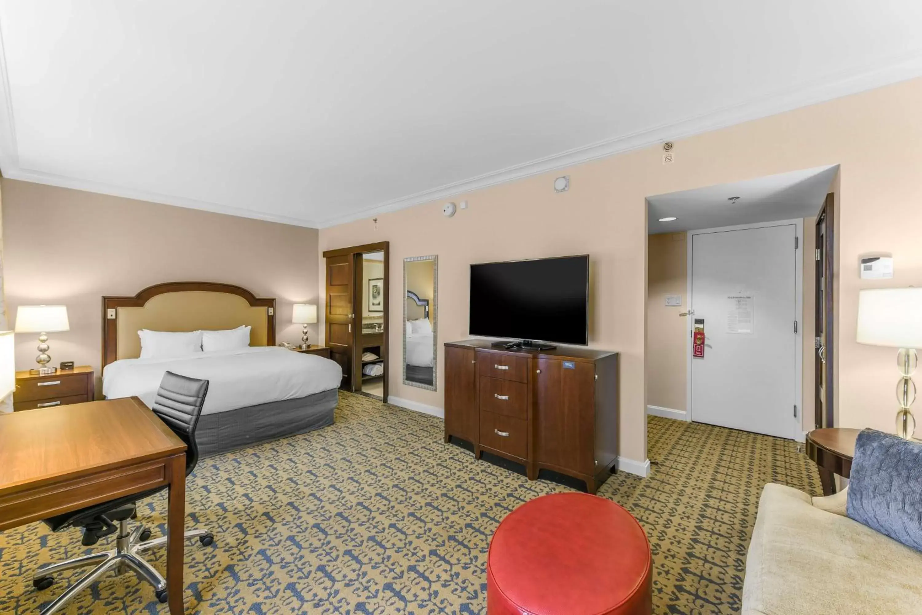 Bedroom, TV/Entertainment Center in Capital Hilton
