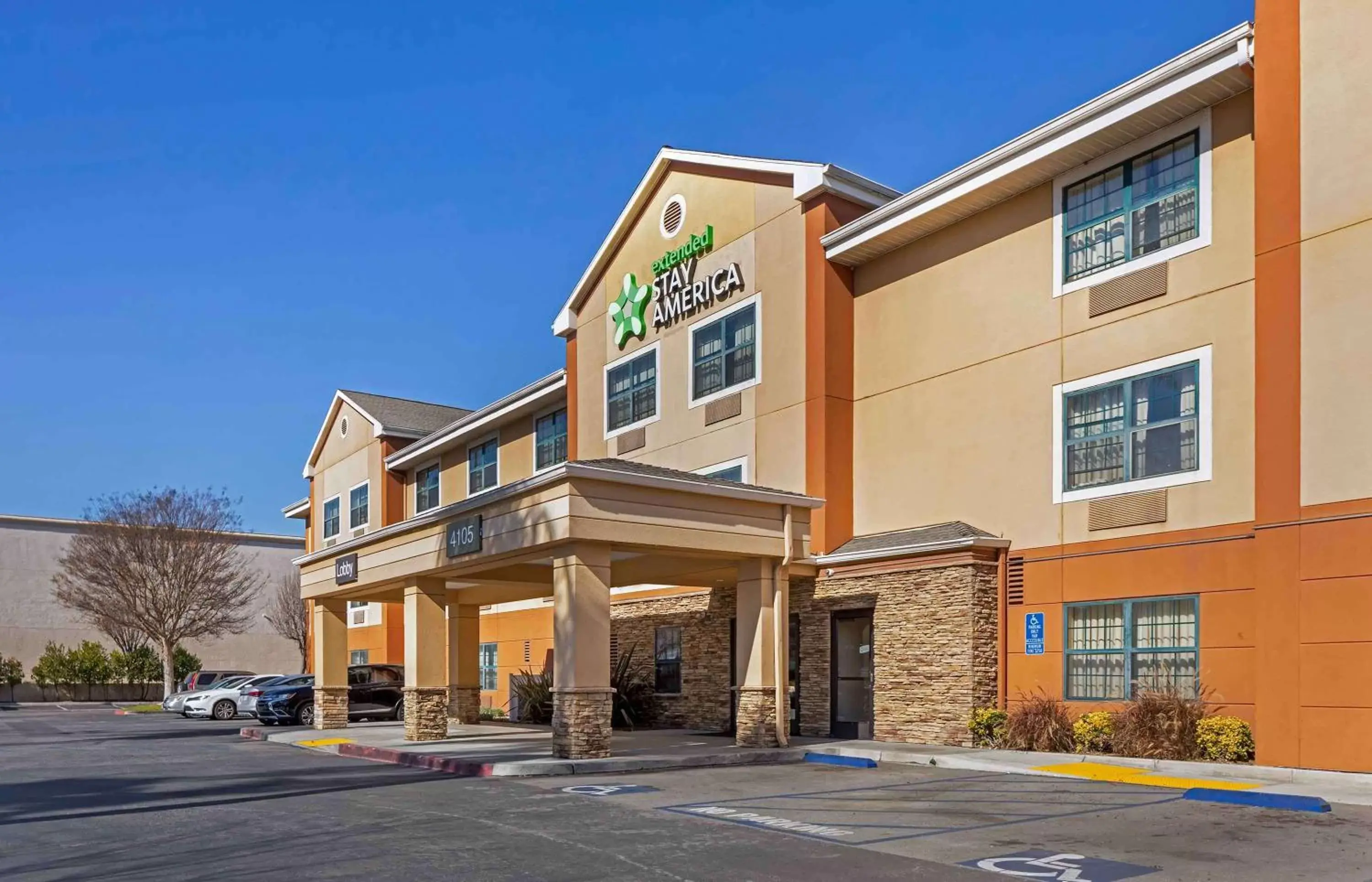 Property Building in Extended Stay America Suites - Los Angeles - Long Beach Airport