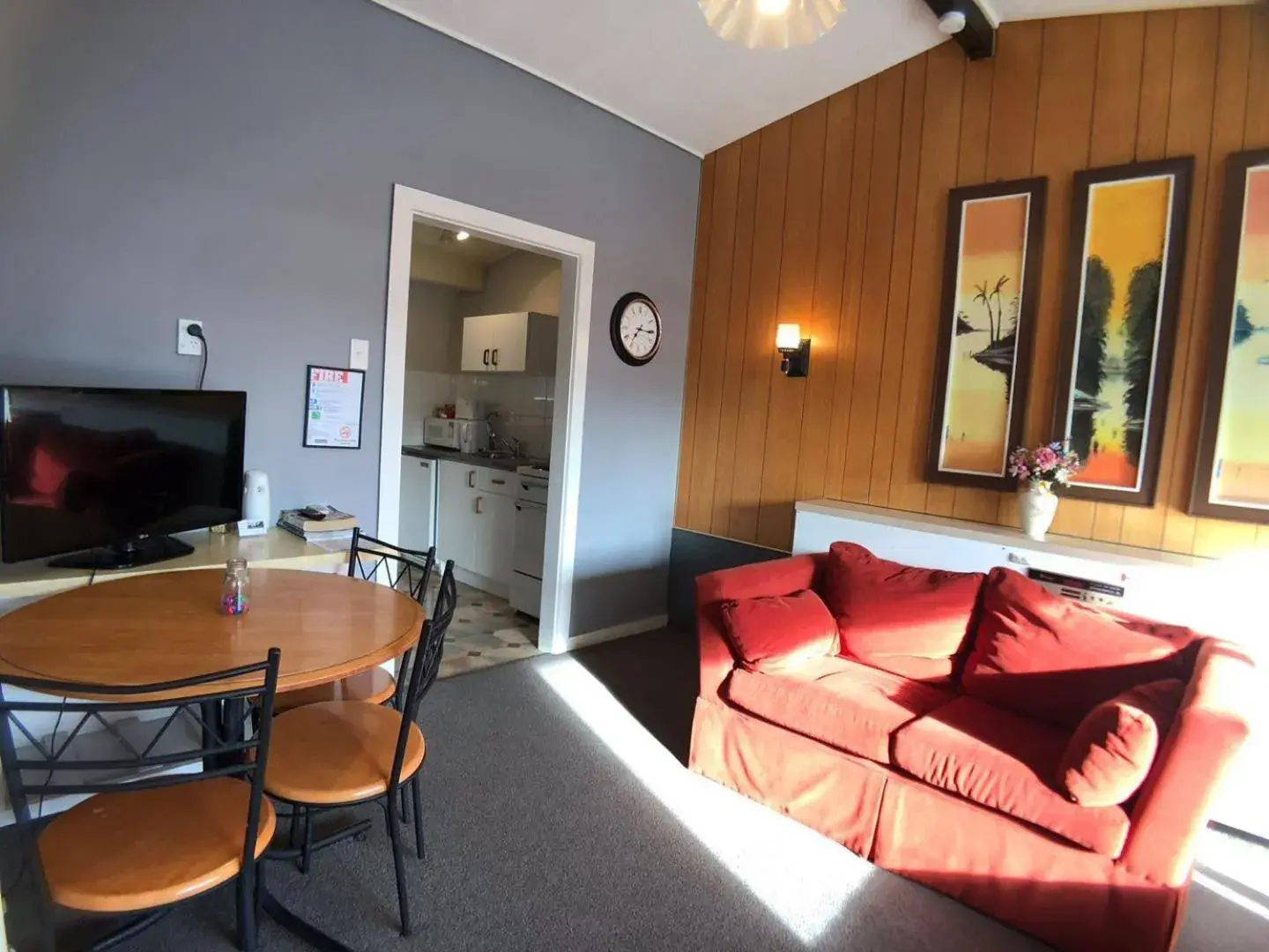 Seating Area in Tui Lodge Motel