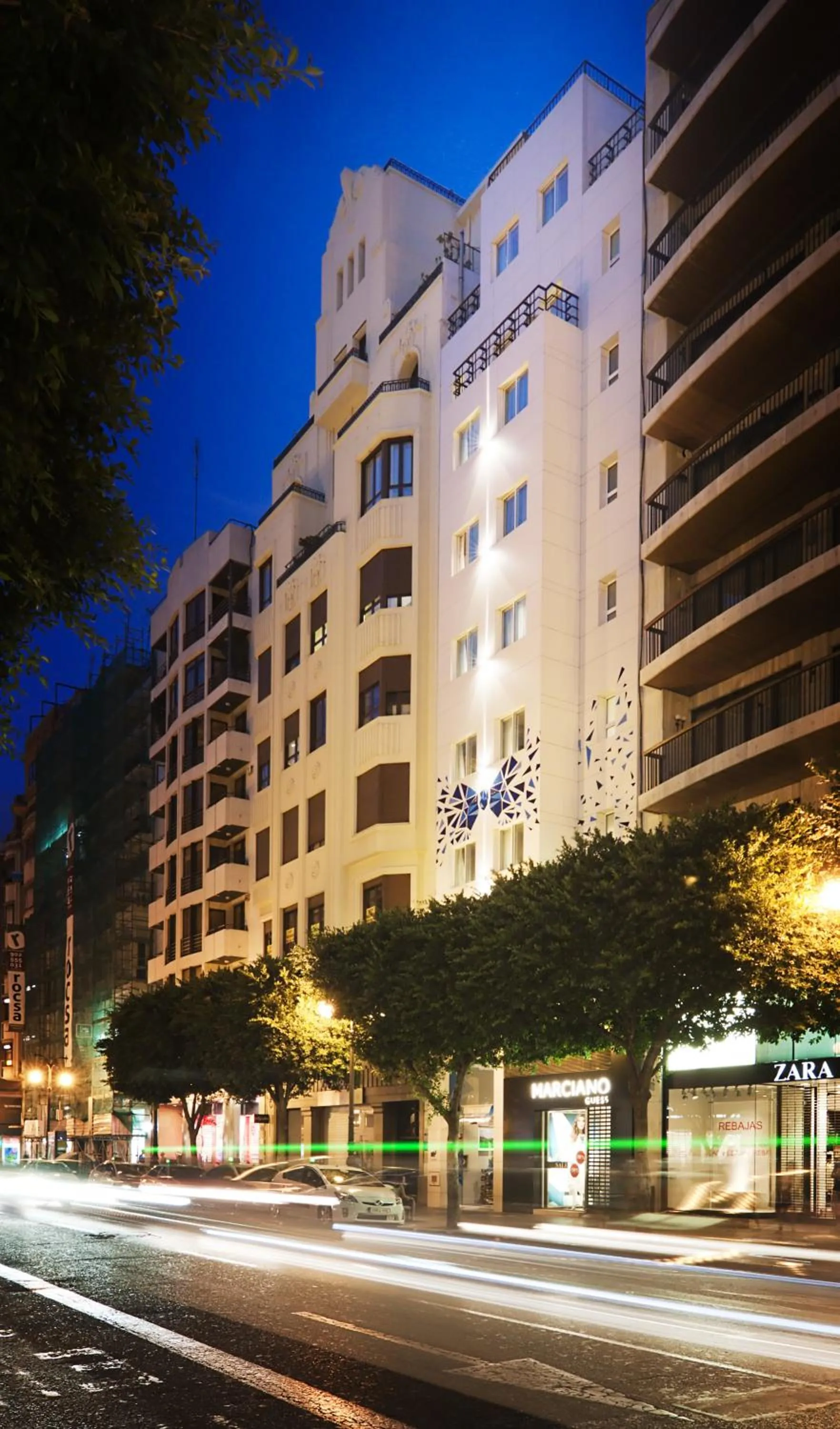 Facade/entrance in One Shot Colón