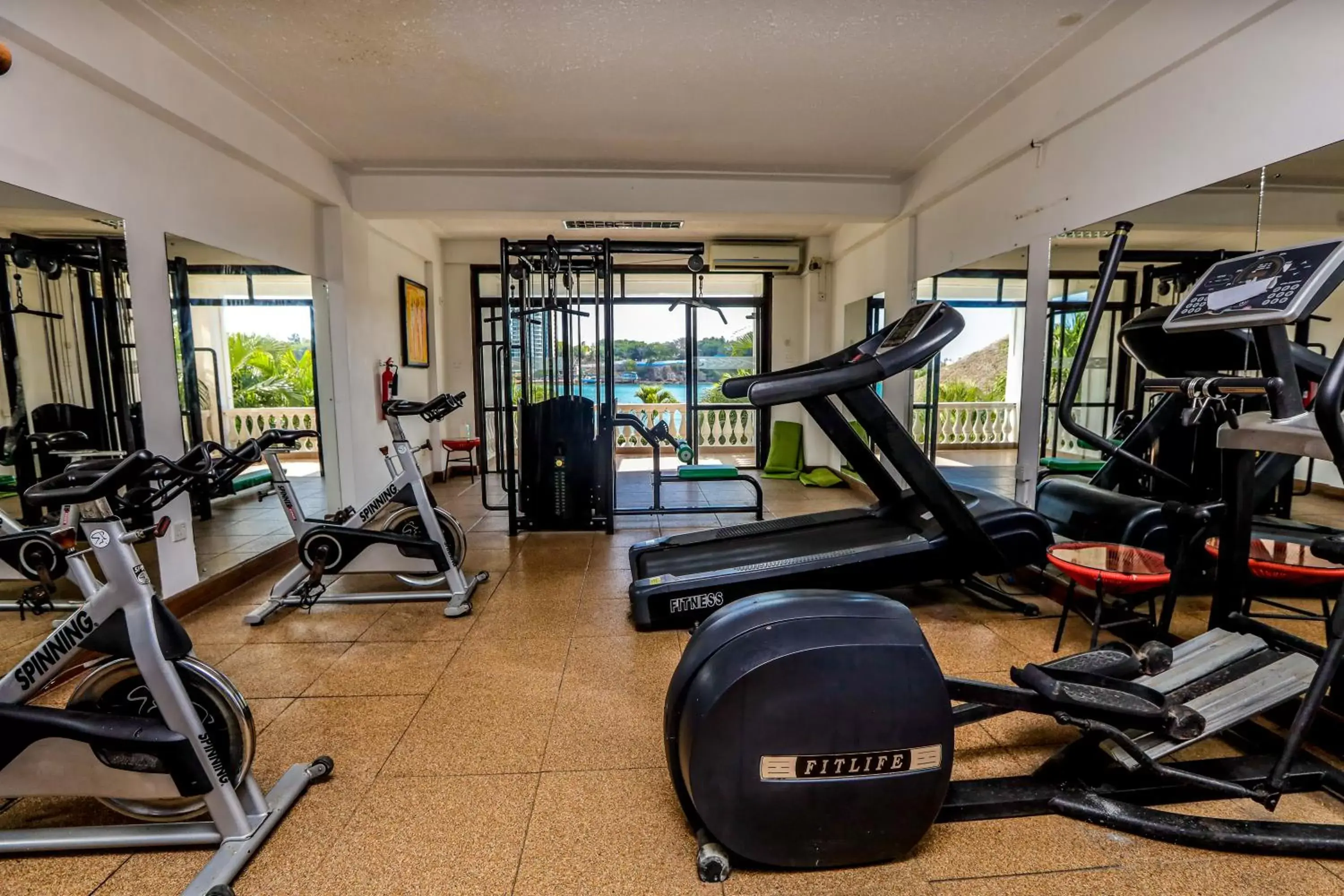 Fitness centre/facilities, Fitness Center/Facilities in CityBlue Creekside Hotel & Suites