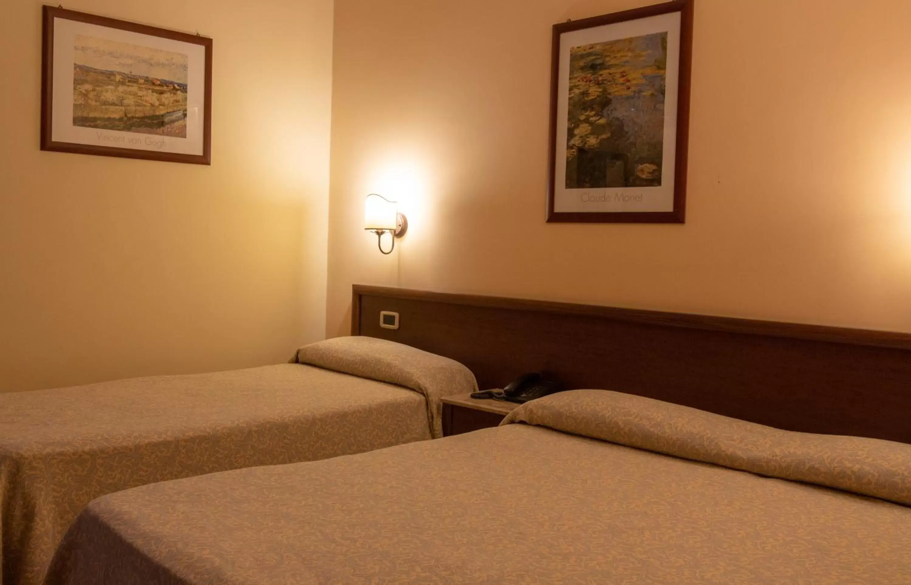 Bed in Hotel Gangi