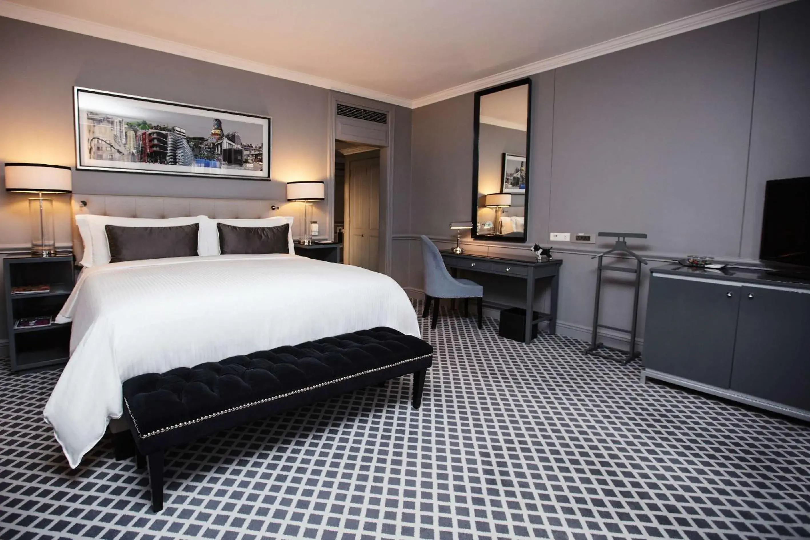 Hot Tub, Bed in 54 on Bath, Johannesburg Rosebank Hot Tub, Bed in 54 on Bath, Johannesburg Rosebank