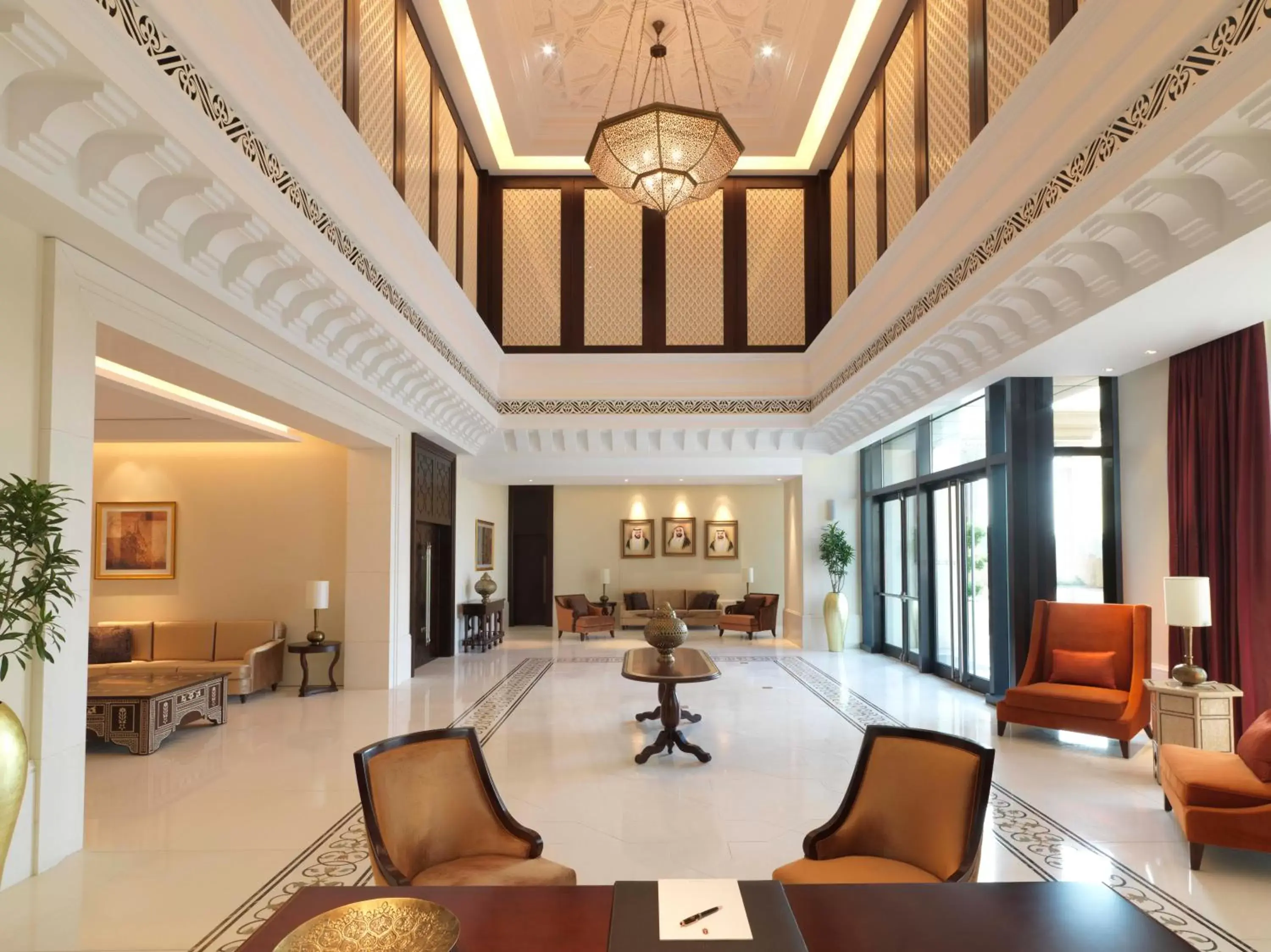 Lobby or reception in Bab Al Qasr Hotel