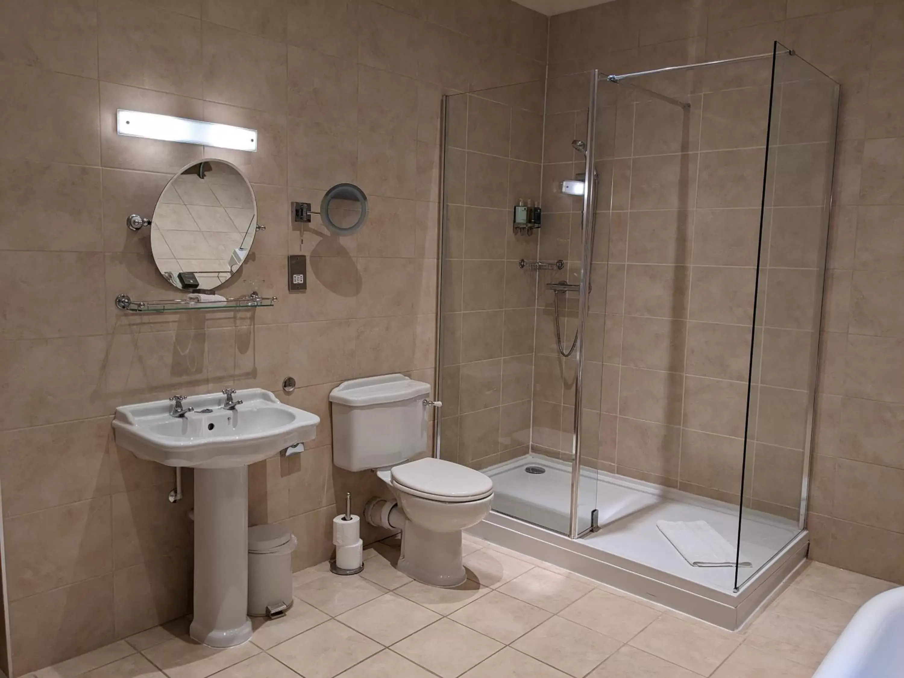 Shower, Bathroom in Dalhousie Castle Hotel