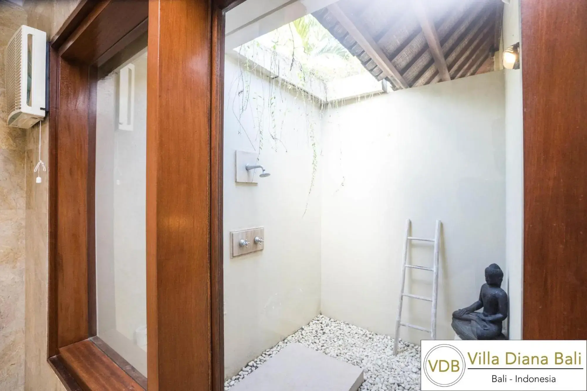 Bathroom in Villa Diana Bali