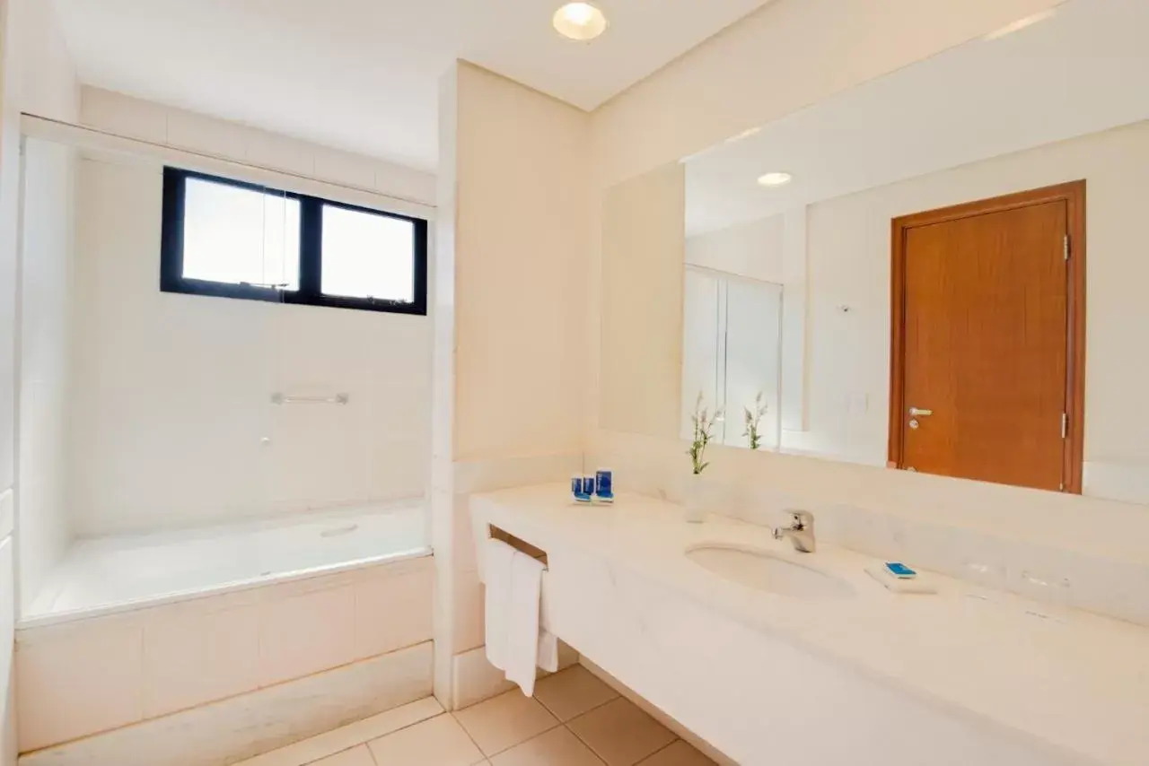 Bathroom in Blue Tree Premium Londrina