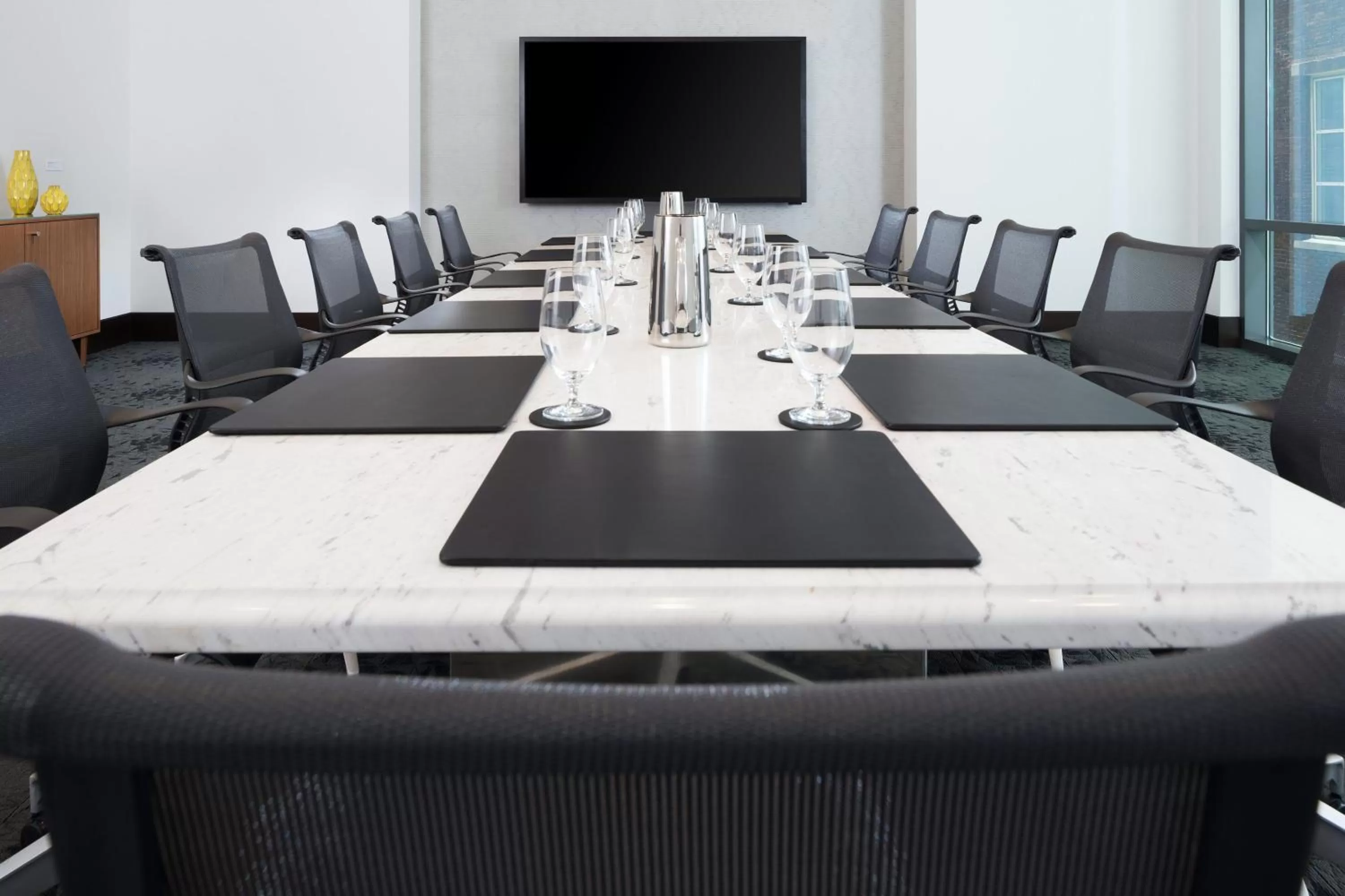 Meeting/conference room in Le Meridien Columbus, The Joseph