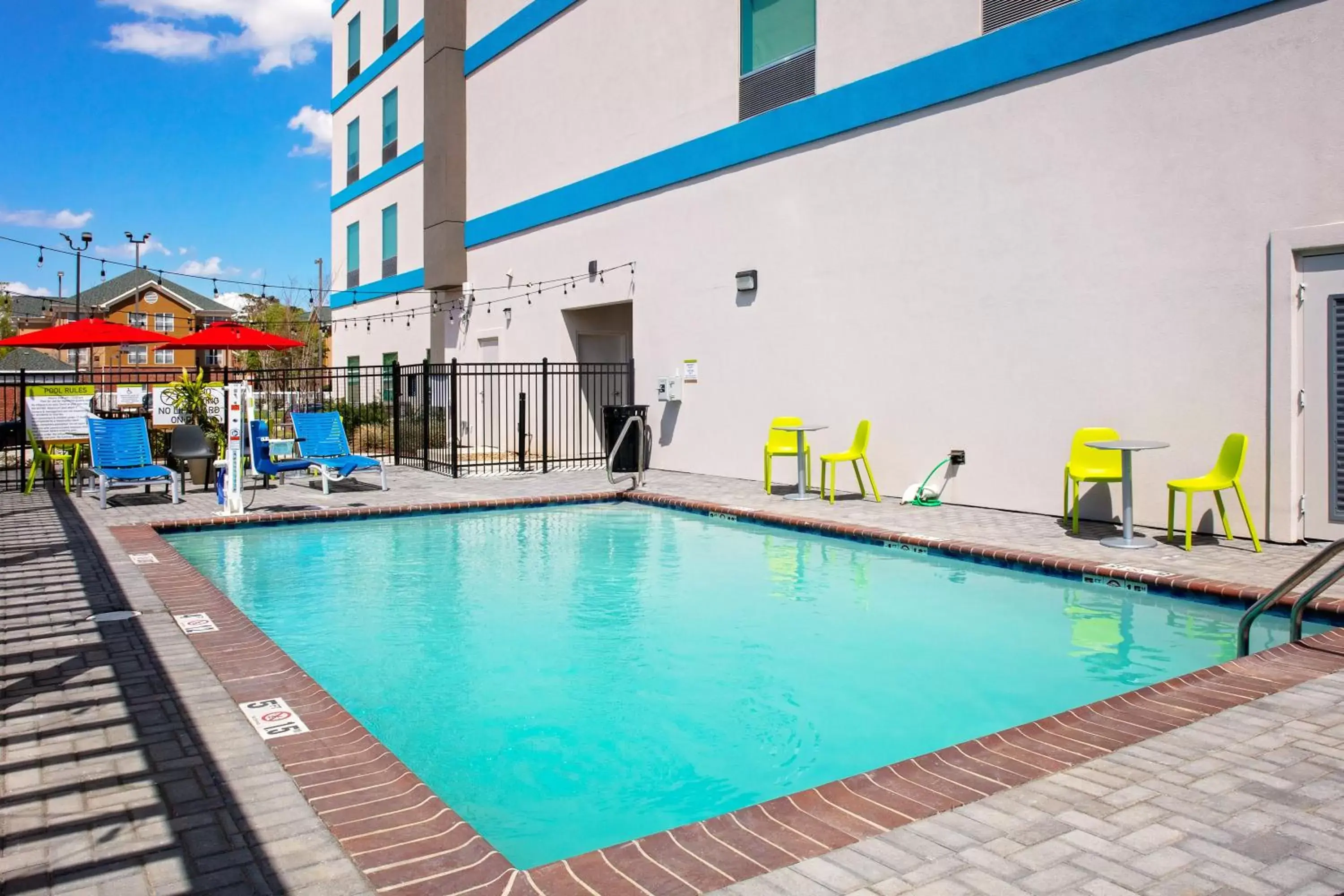 Pool view, Swimming Pool in Home2 Suites By Hilton Baton Rouge Citiplace