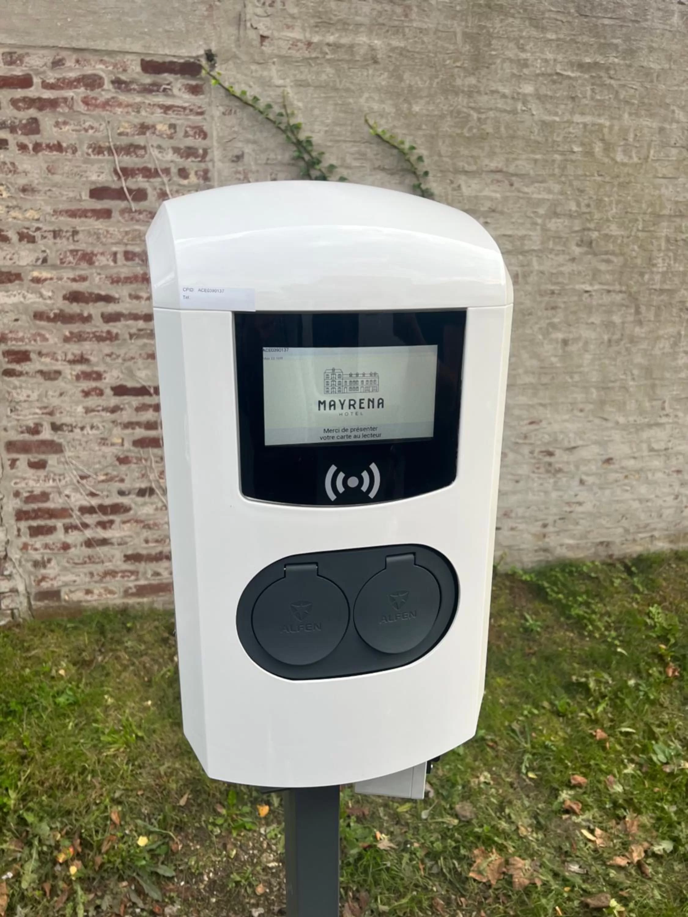 Parking in Mayrena Hotel Restaurant