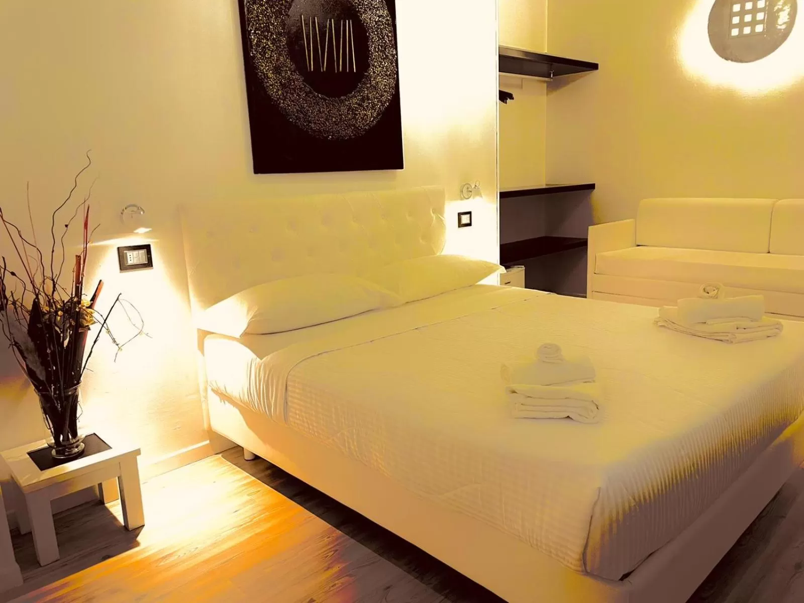 Bedroom, Bed in Hotel Okinawa