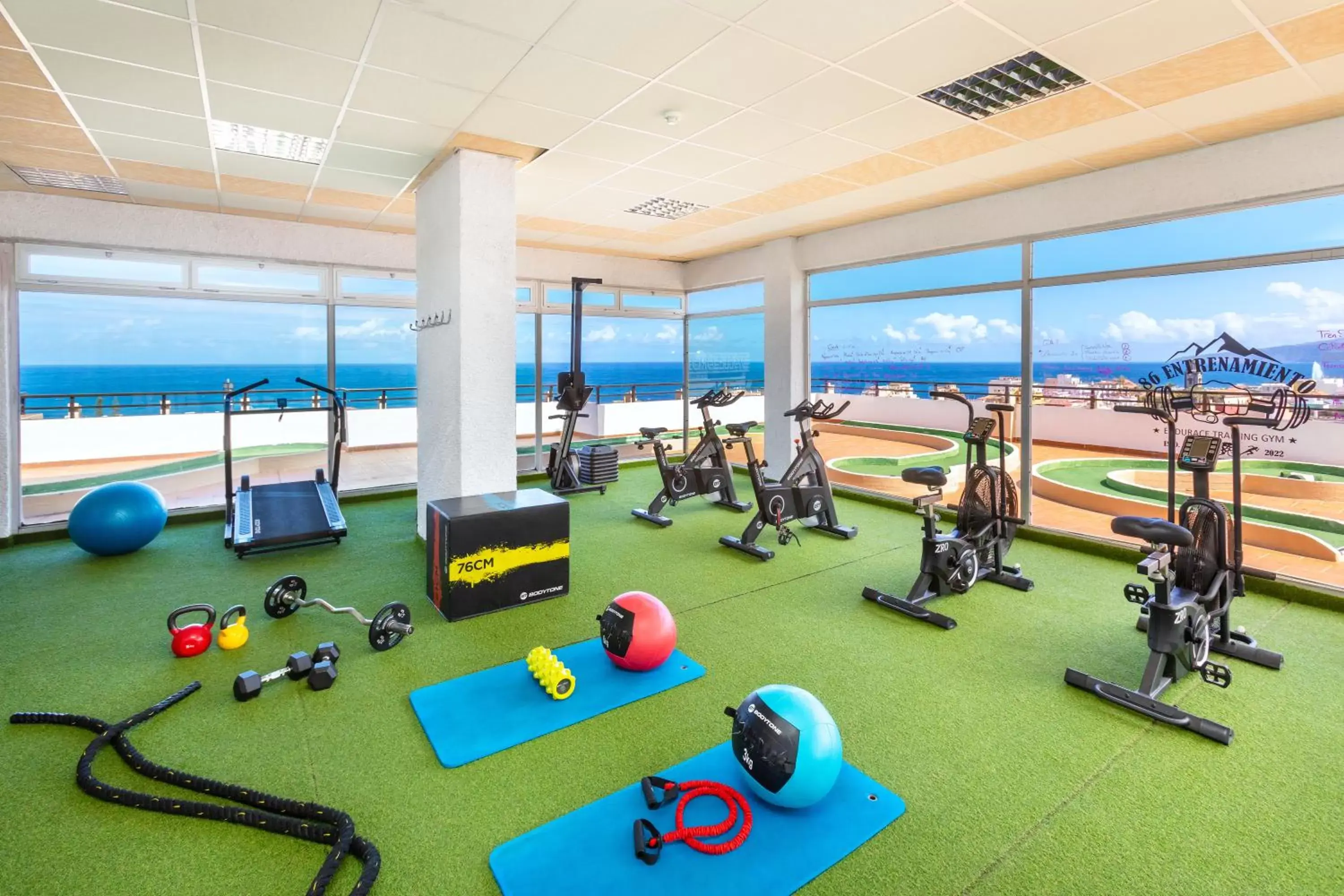Fitness centre/facilities in HC Hotel Magec Fitness centre/facilities in HC Hotel Magec