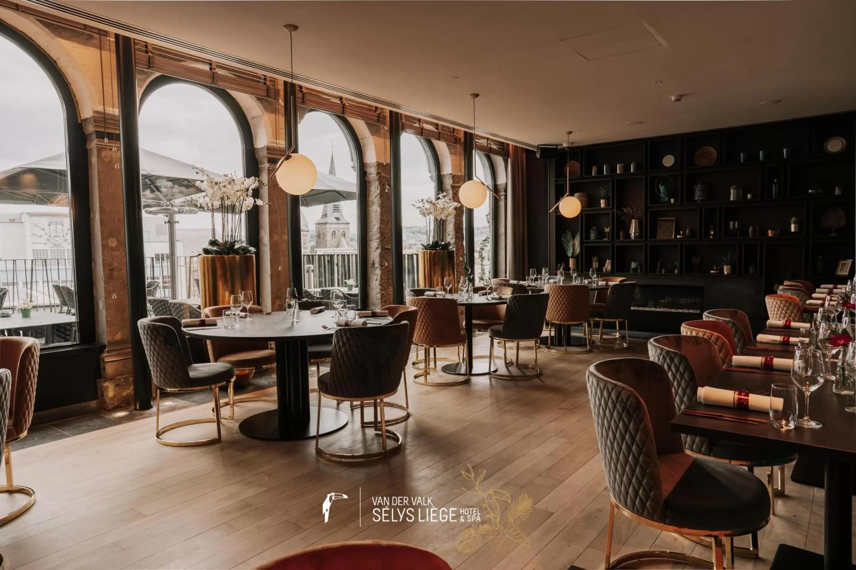 Restaurant/Places to Eat in Van Der Valk Sélys Liège Hotel & Spa
